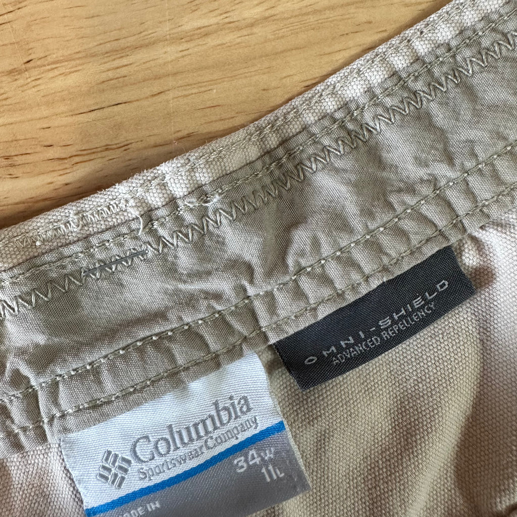 Columbia Shorts Men's Size XL Tan