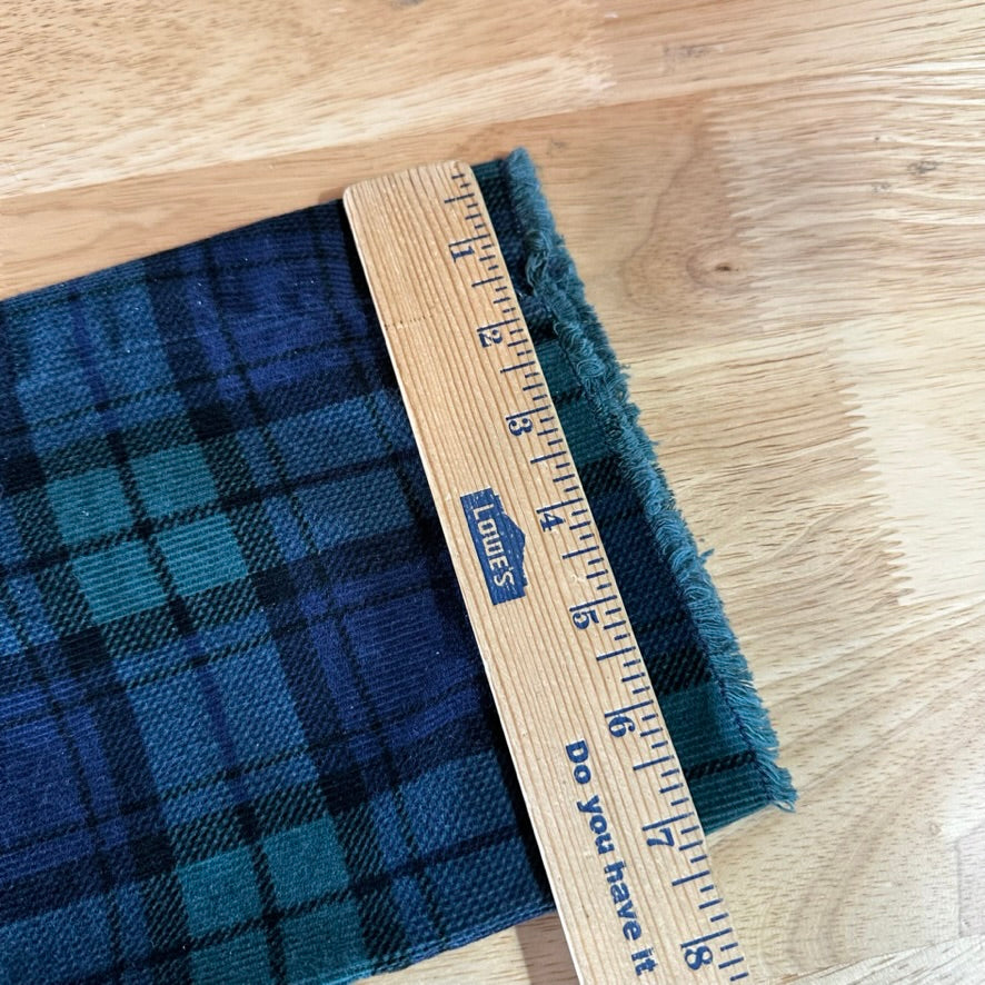 Vineyard Vines Straight Crop Women’s 33 Corduroy Pants Plaid Blue Green Holiday