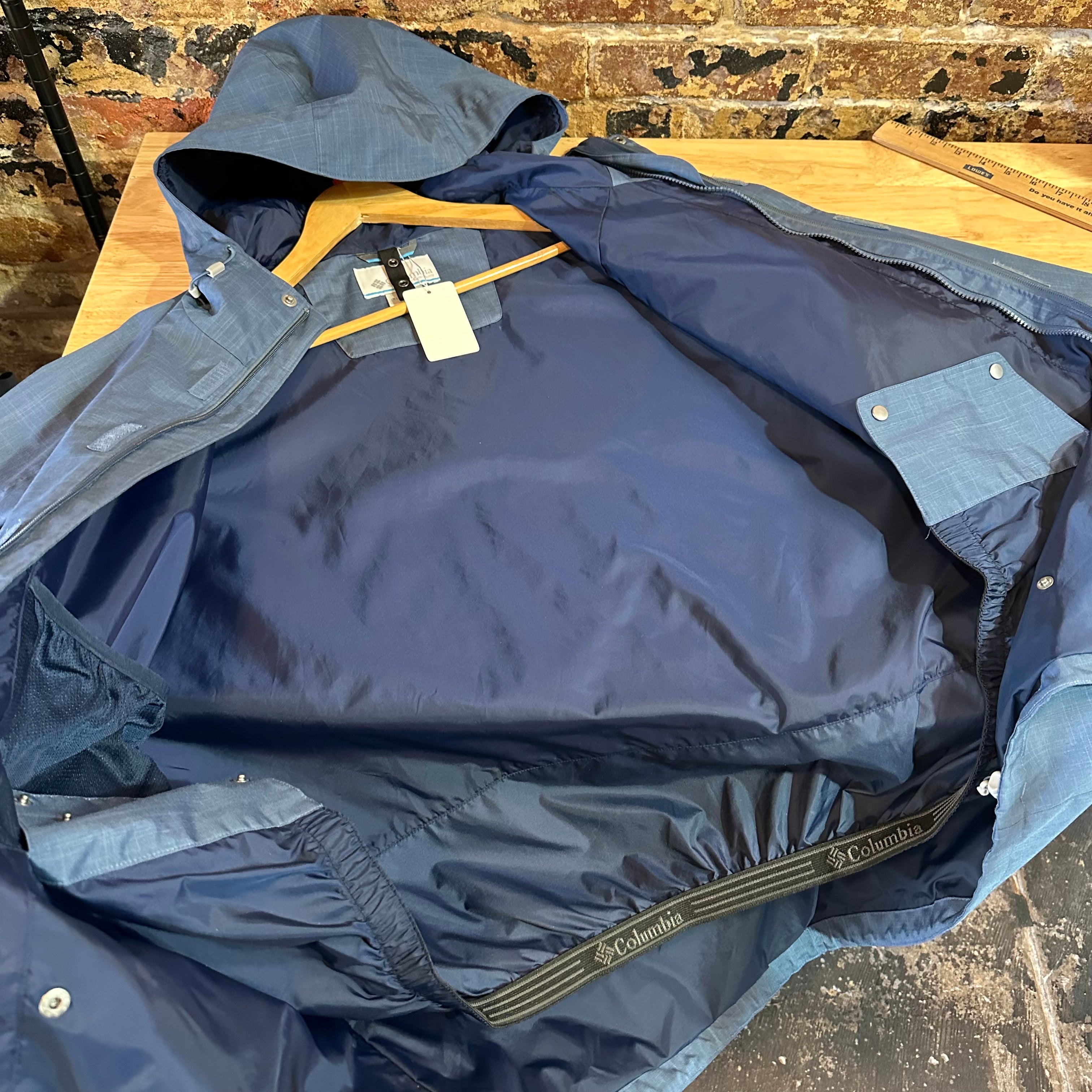 Columbia Omni Tech Men's Large Blue Jacket
