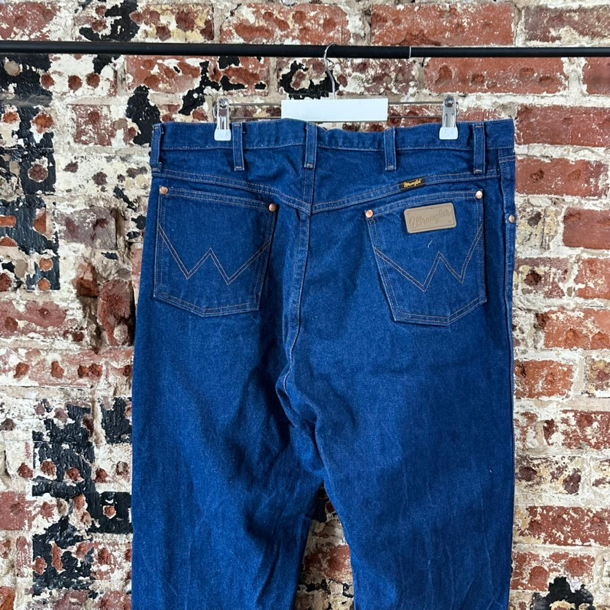 Wrangler Mens 38x34 Blue Jeans