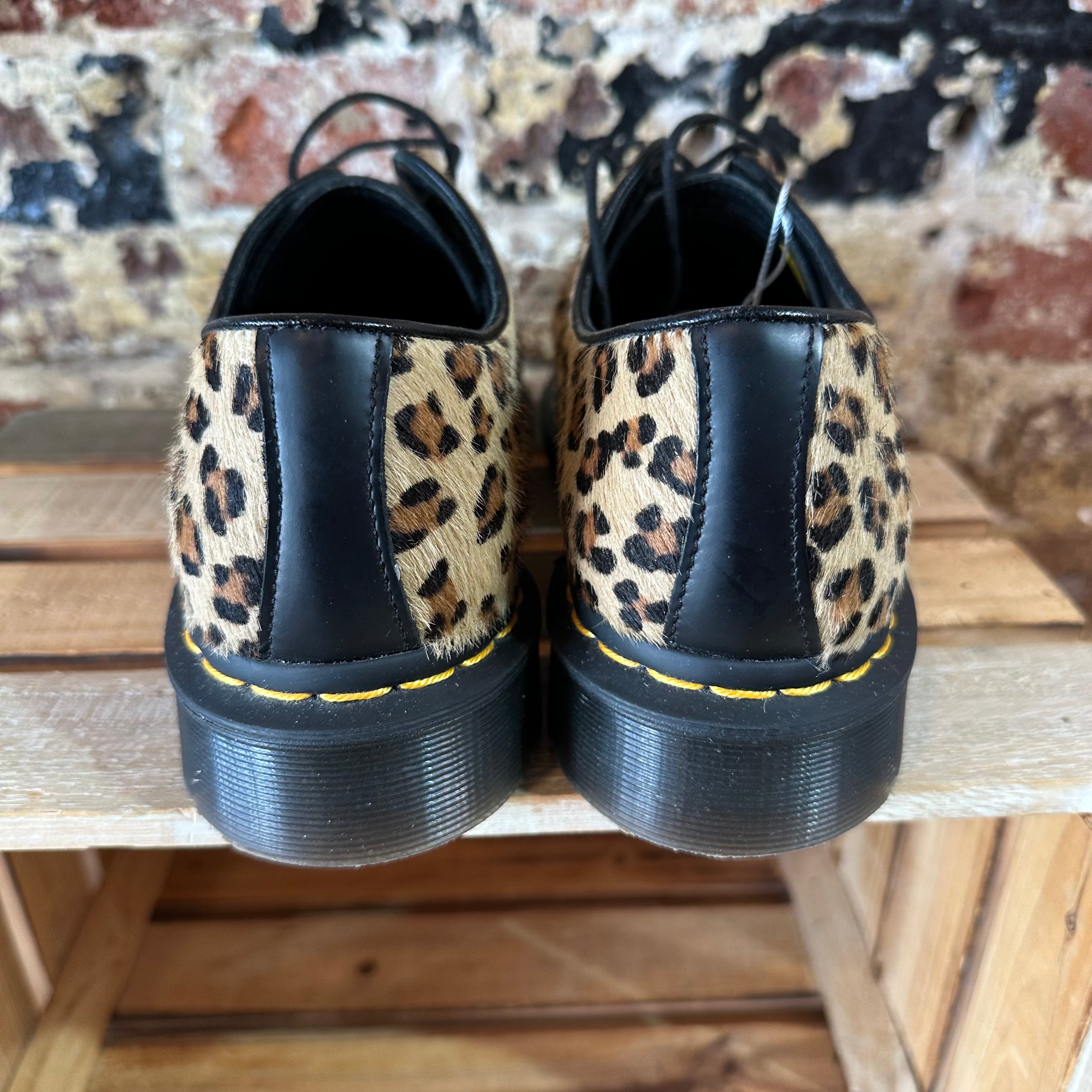 Dr Martens Women's 10 Boots