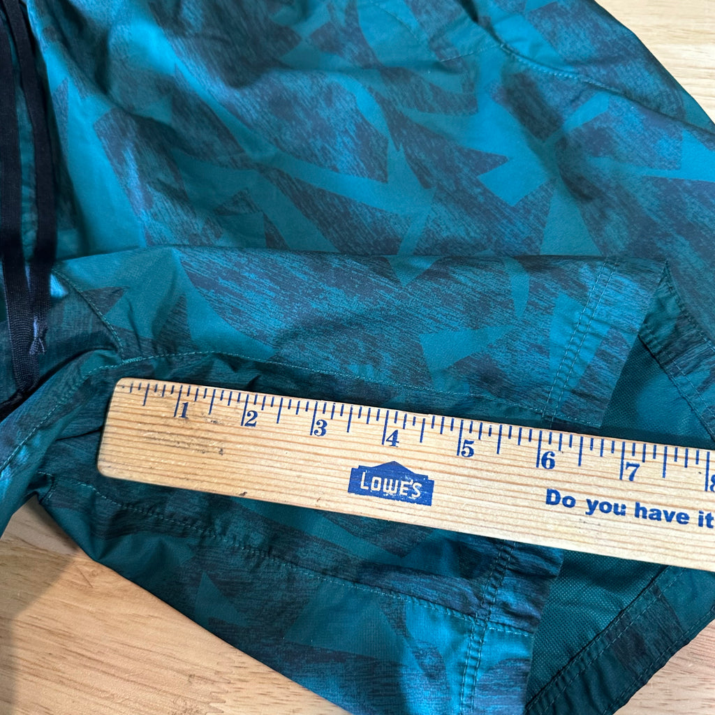 North Face Mens Medium Shorts
