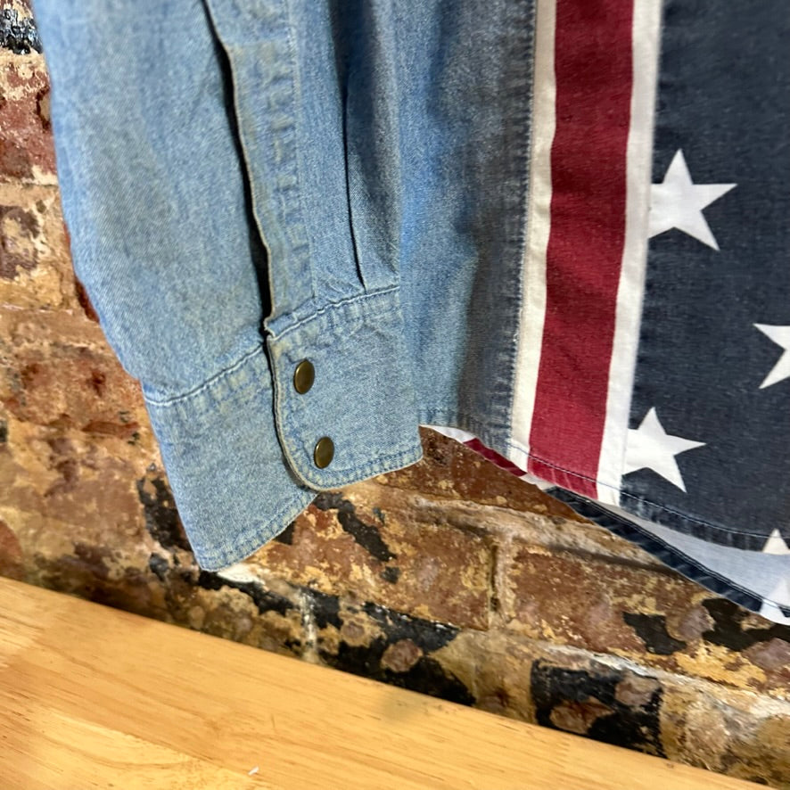 VTG Wrangler Mens Medium Western Flag Shirt