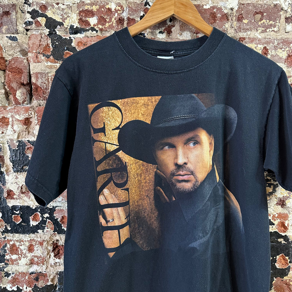 Garth Medium S/S Black T-Shirt