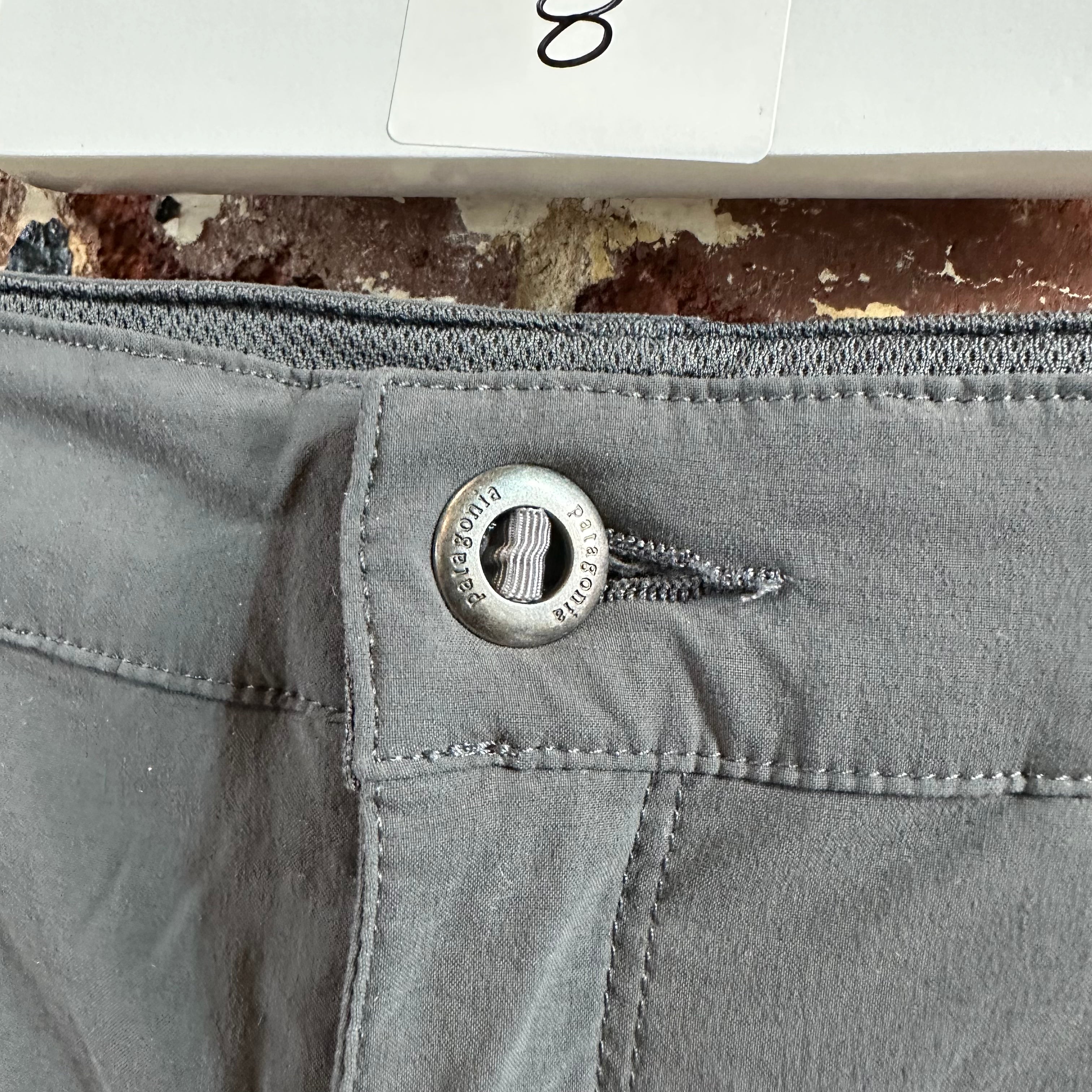 Patagonia Quandary Shorts Women's 8 Gray Lightweight Outdoor Hiking 5" inseam