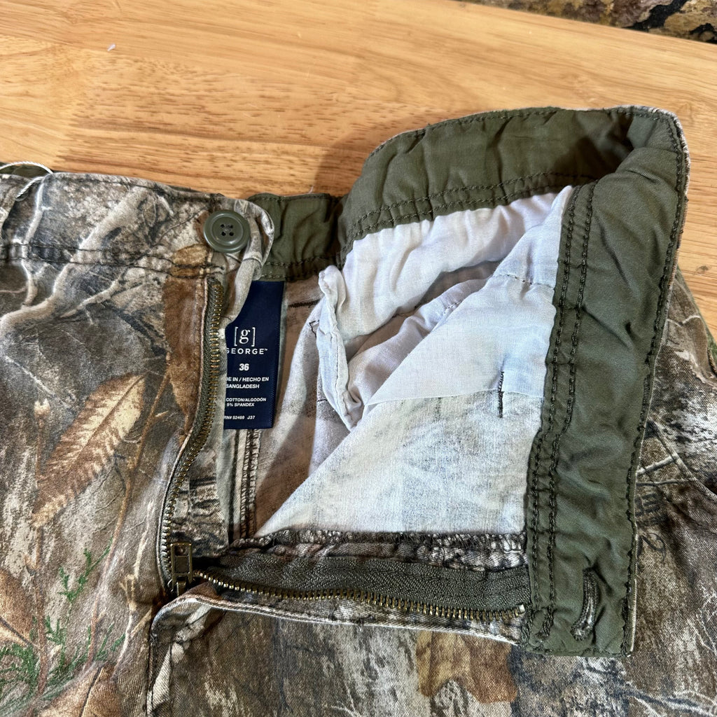George Mens 36 Camo Shorts