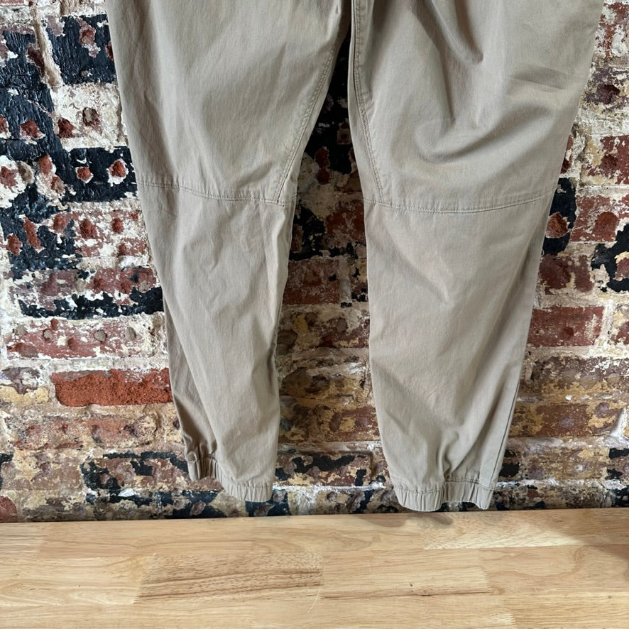Dulluth Alaskan hardware Tan Pants Mens 36x32