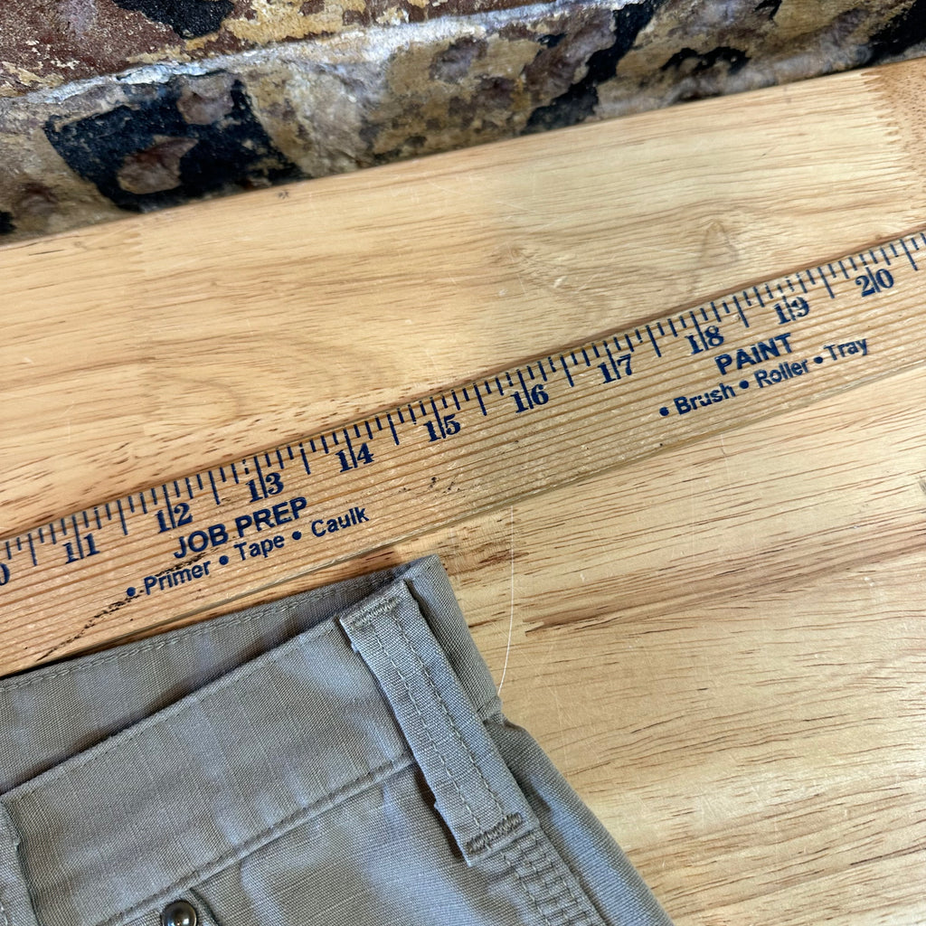 Carhartt B342 DES Mens 30x34 Cargo Pants