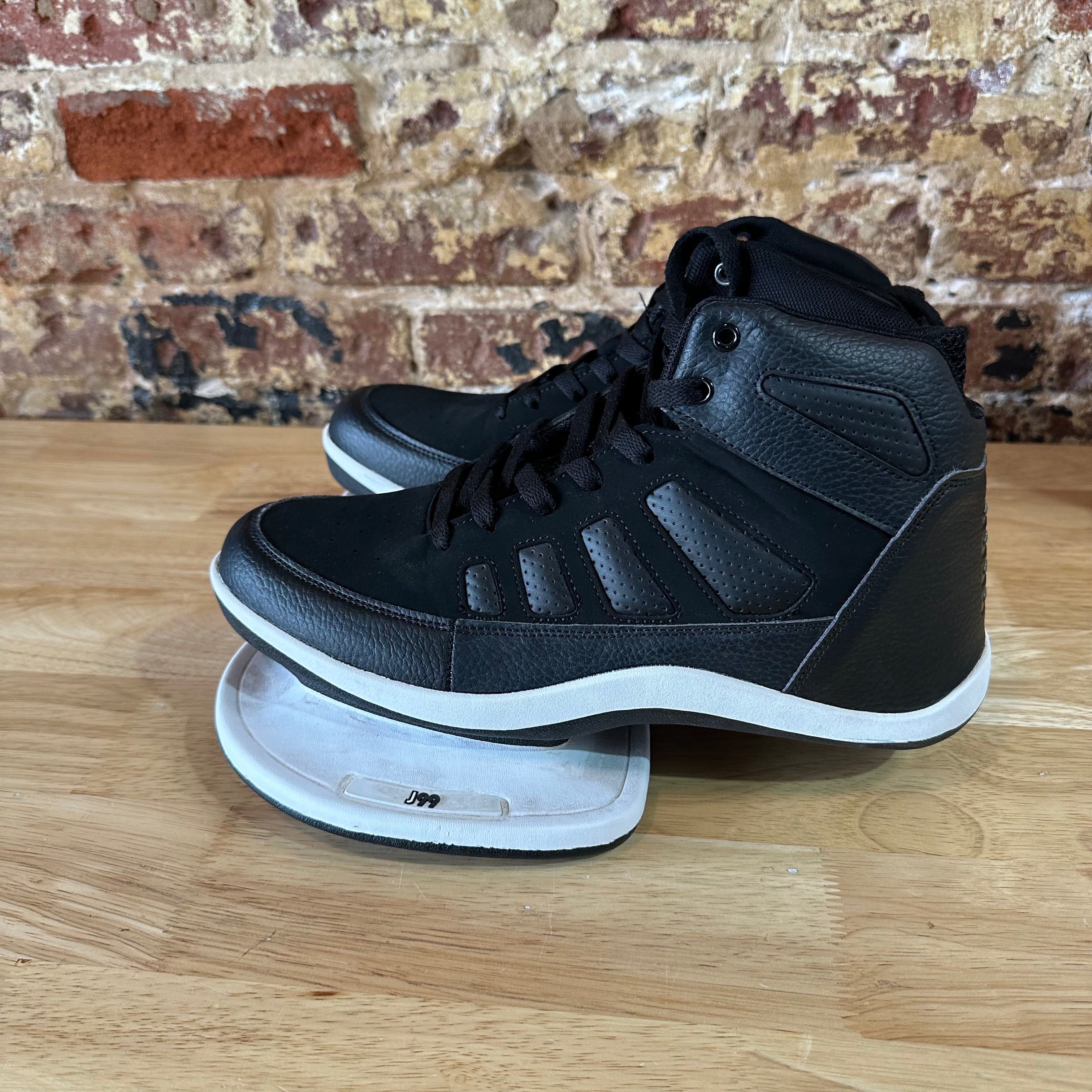 J99 Mens 10 Training Shoes