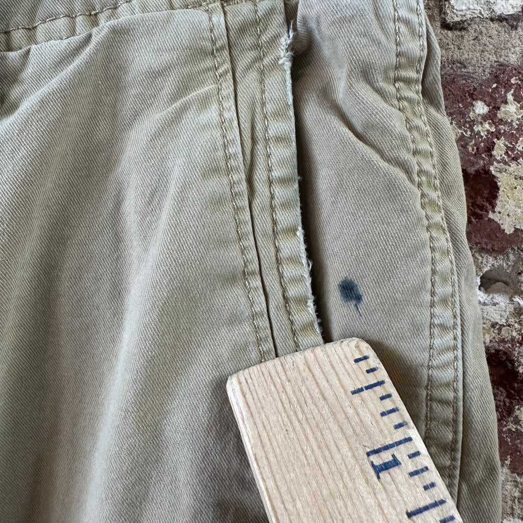 American Eagle Outfitters Classic Cargo Shorts Mens 31 Tan 9.5" inseam