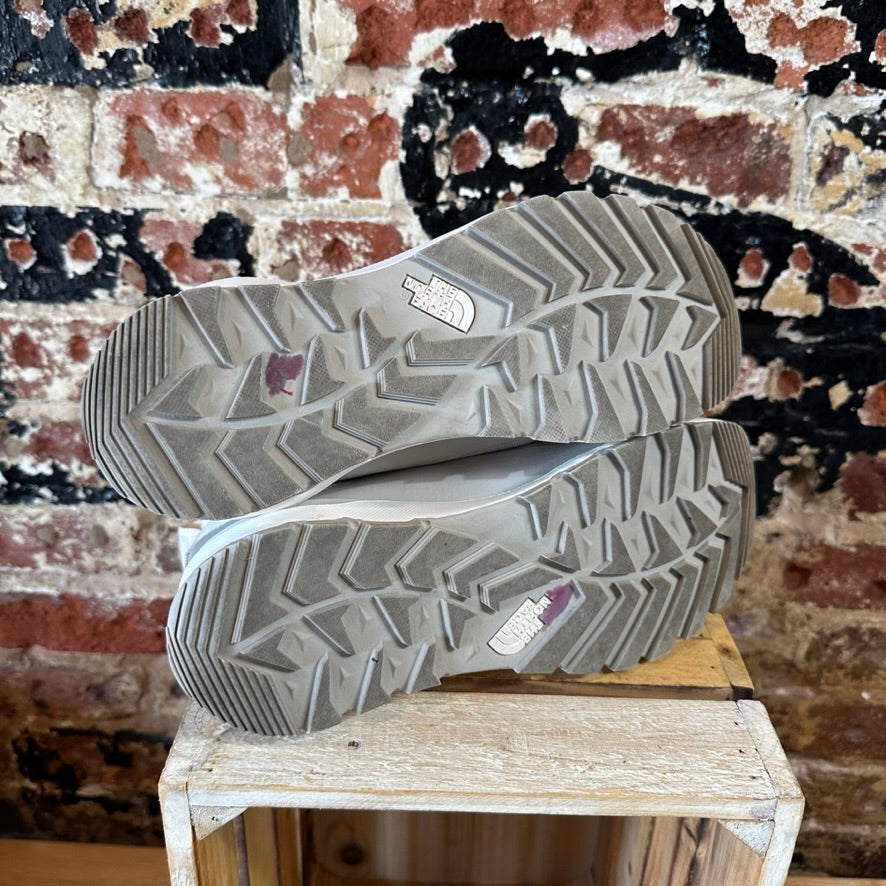 North Face Woman's 8 Cream Boots