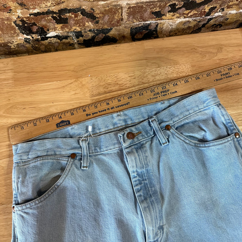 Wrangler Mens 34x34 Light Blue Jeans