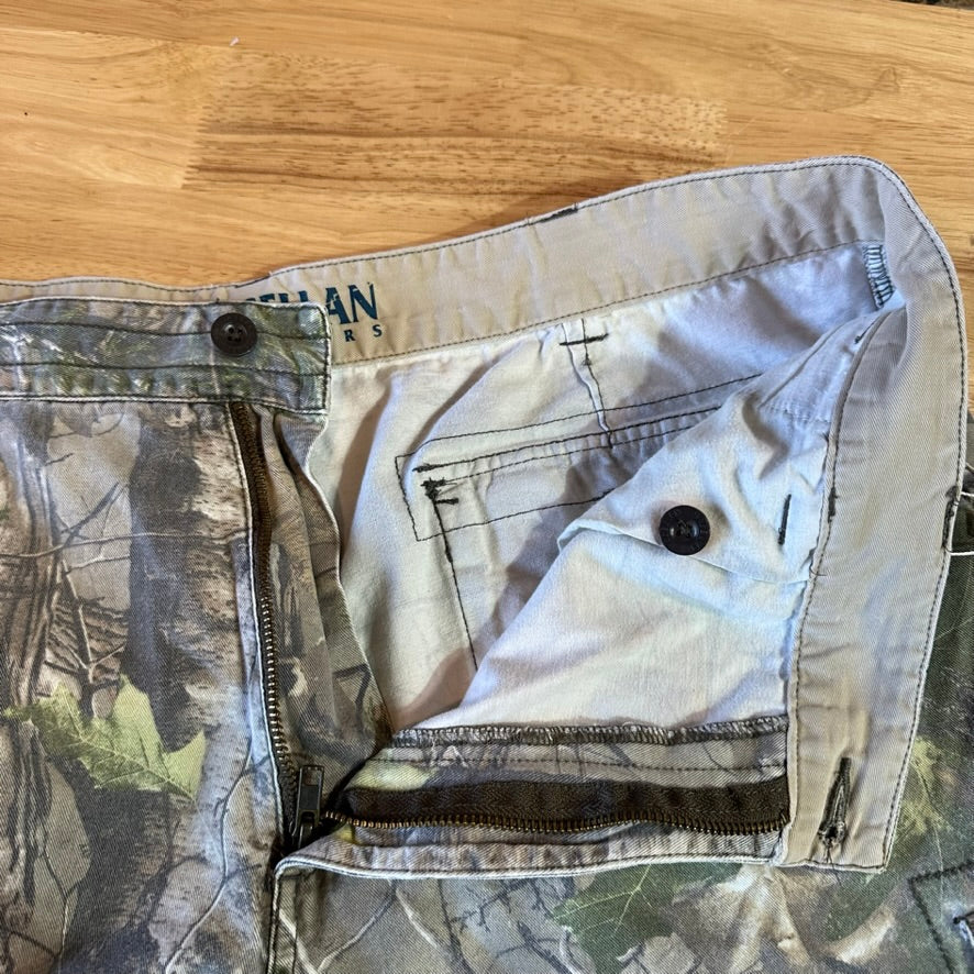Magellan Camo Cargo Shorts Mens 40