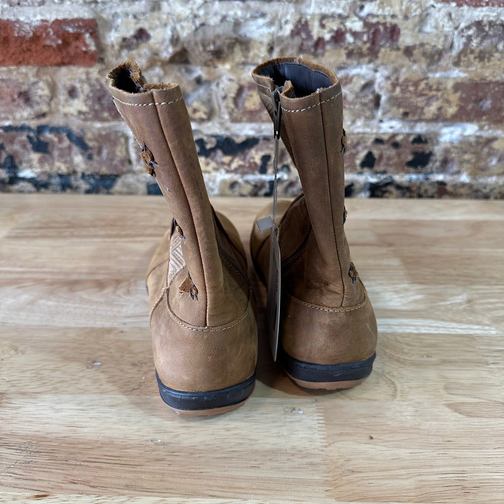 Merrell Ashland Vee Mid Boots Leather Brown Womens Waterproof Size 8