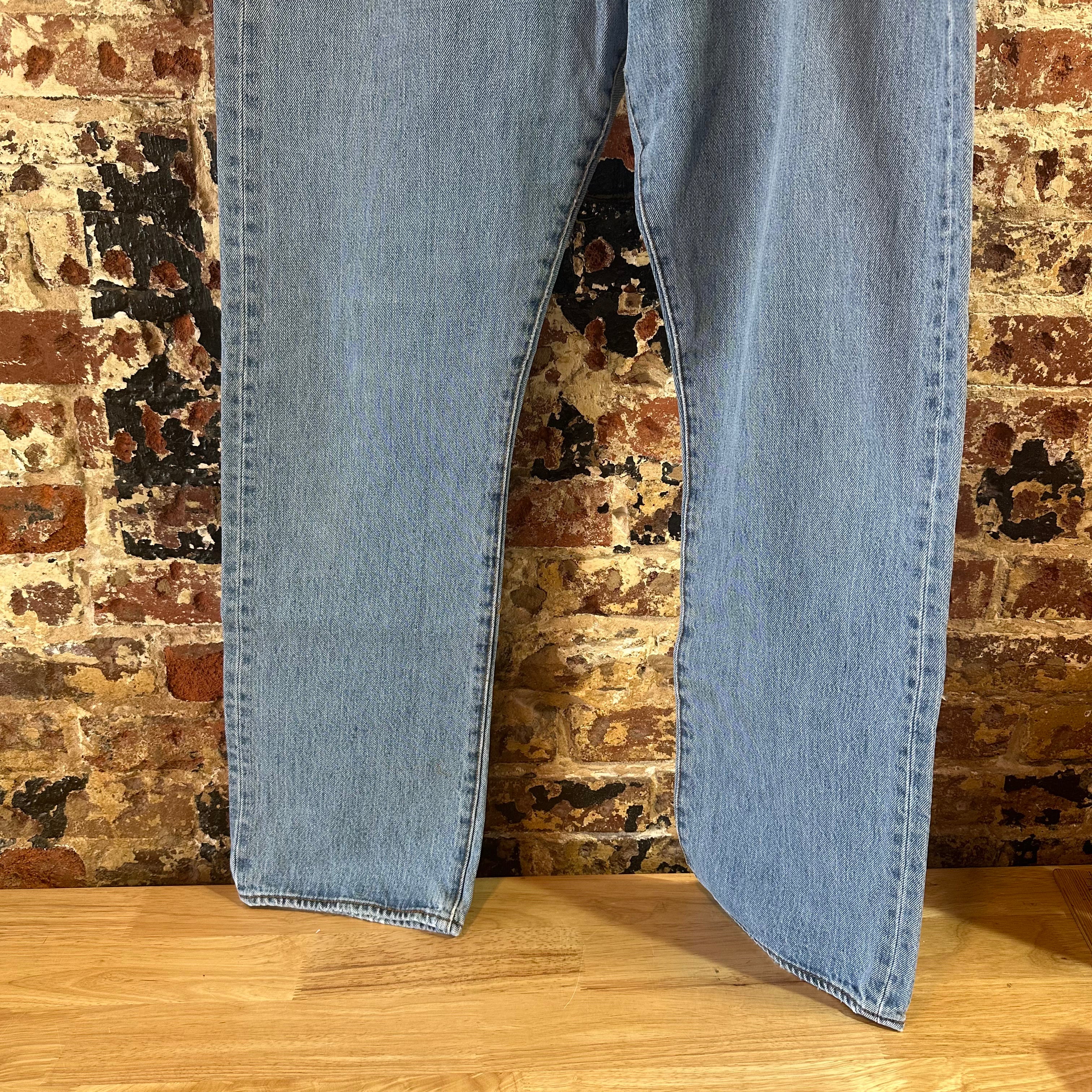 Levi's 501 Mens 38x32 Blue Jeans