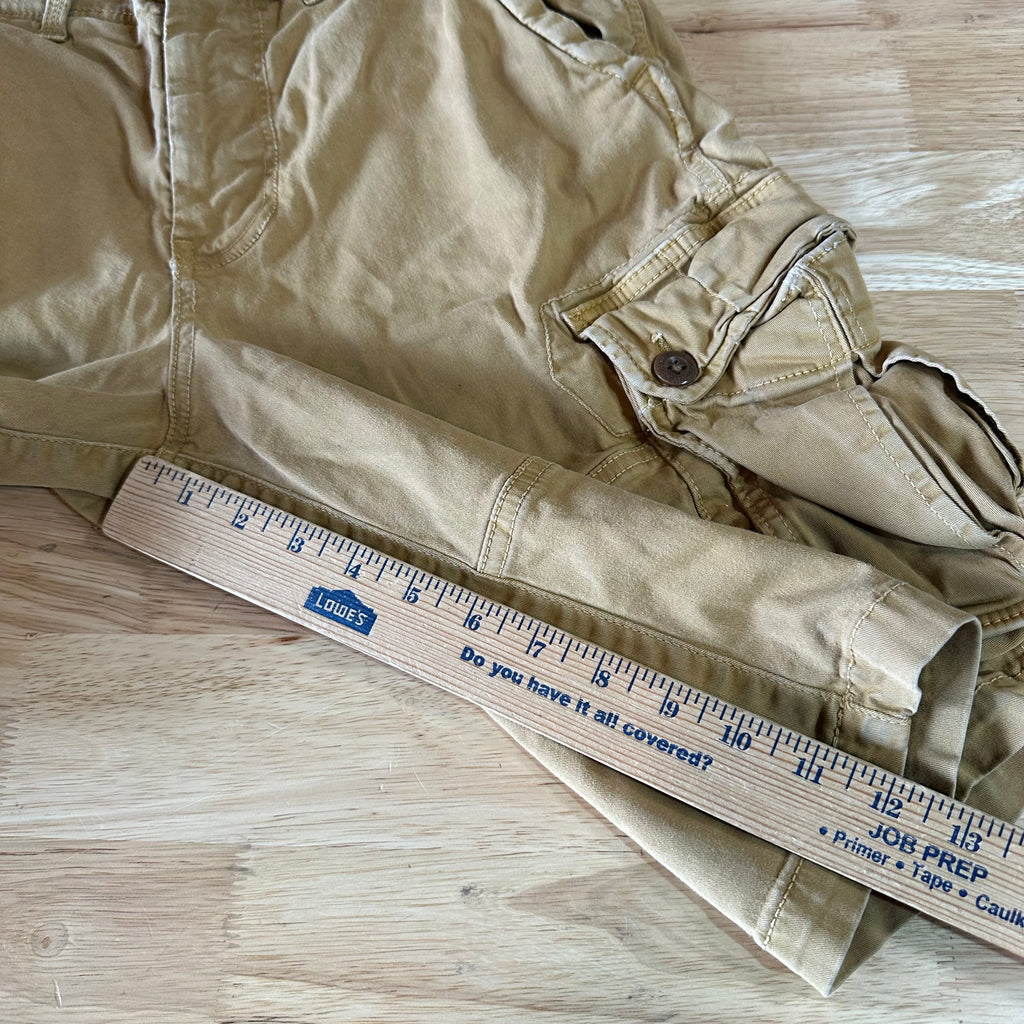 American Eagle Outfitters Longer Length Cargo Shorts Mens 33 Tan 12" inseam