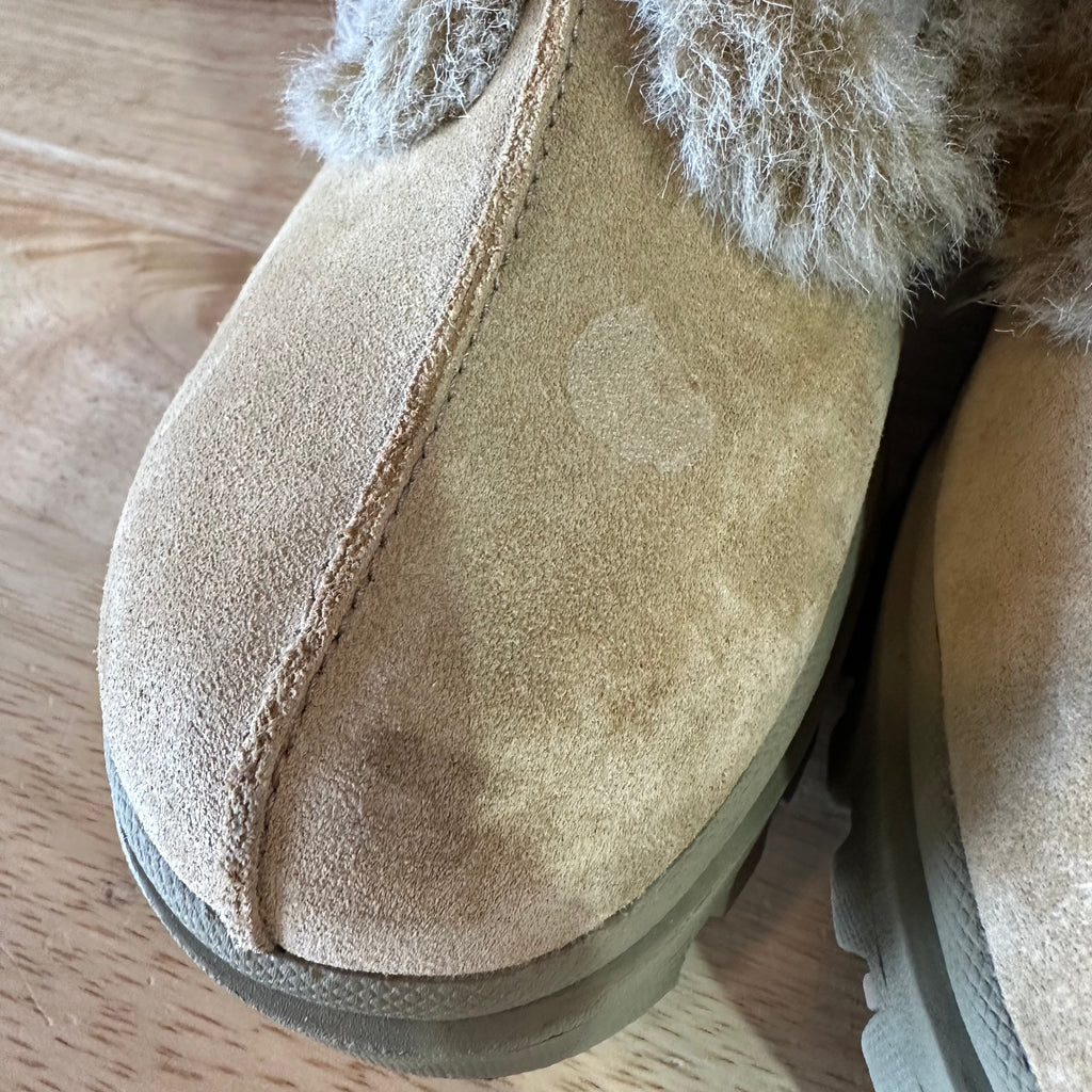 Vintage Y2K Skechers Outdoor 10 Frolic Suede Winter boots Faux Fur Lined Suede