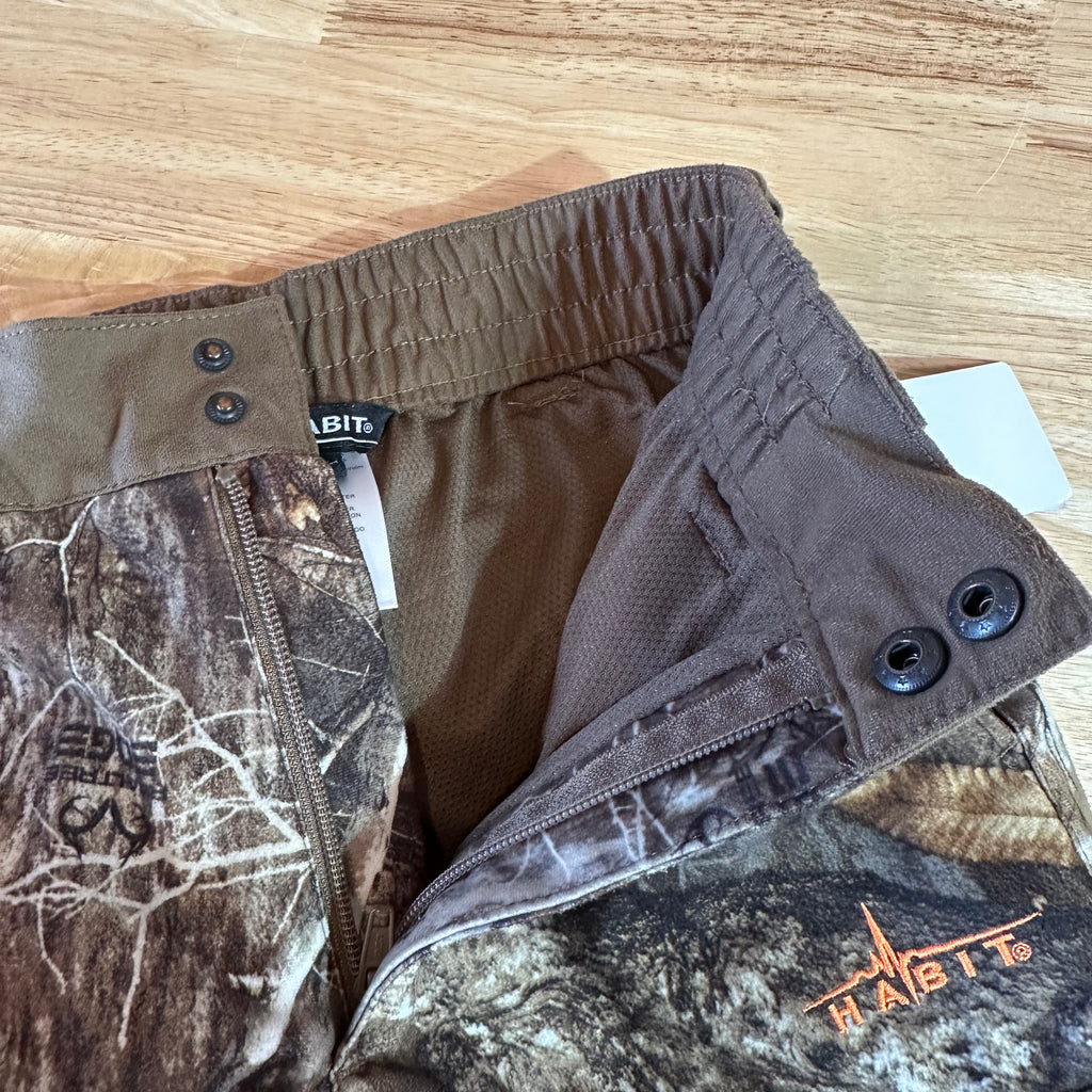 Habit Fleece Camo Pants Youth Small