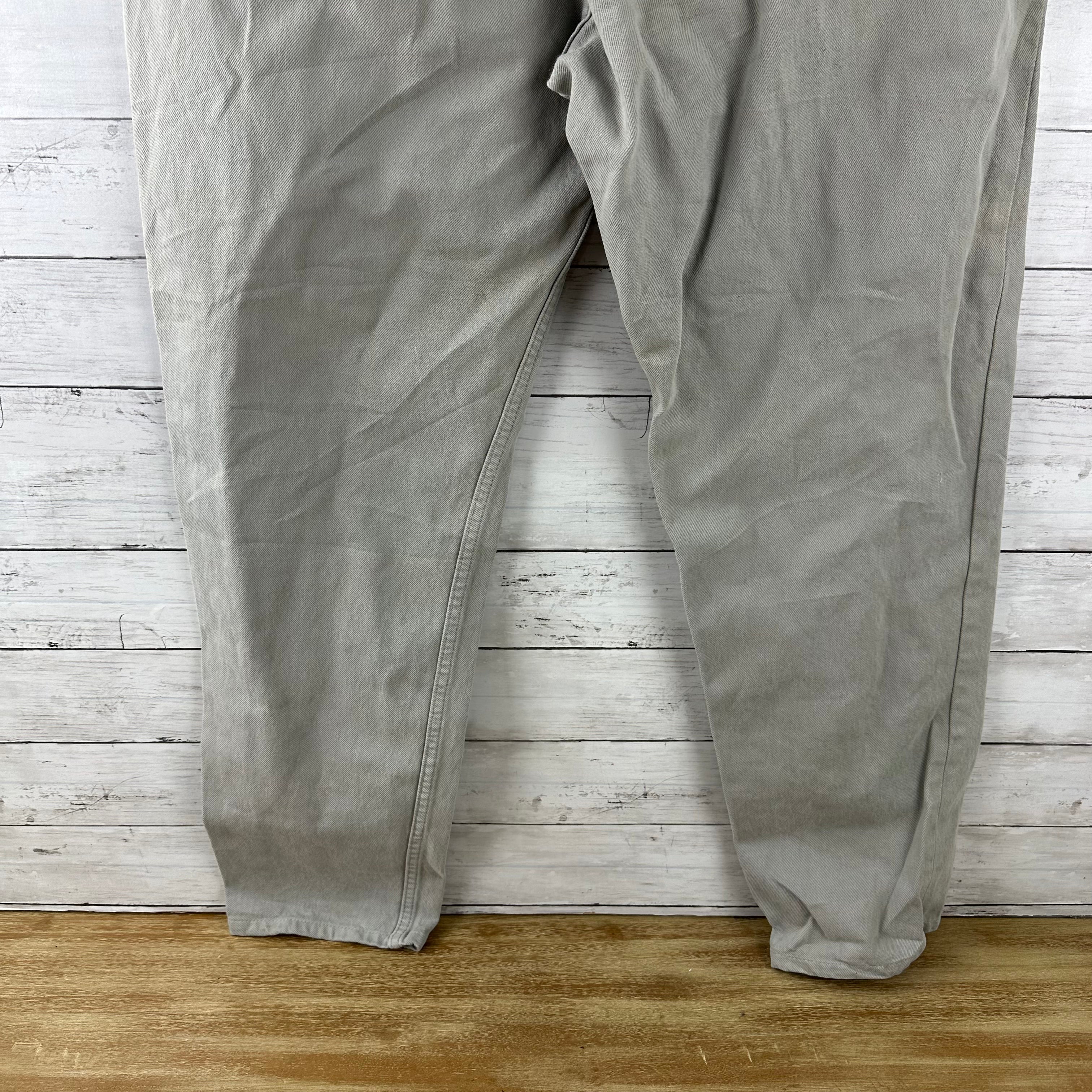 VTG Levi's 550 Jeans Mens 38x34 Gray Cotton Denim Relaxed Fit USA (36x31.5)