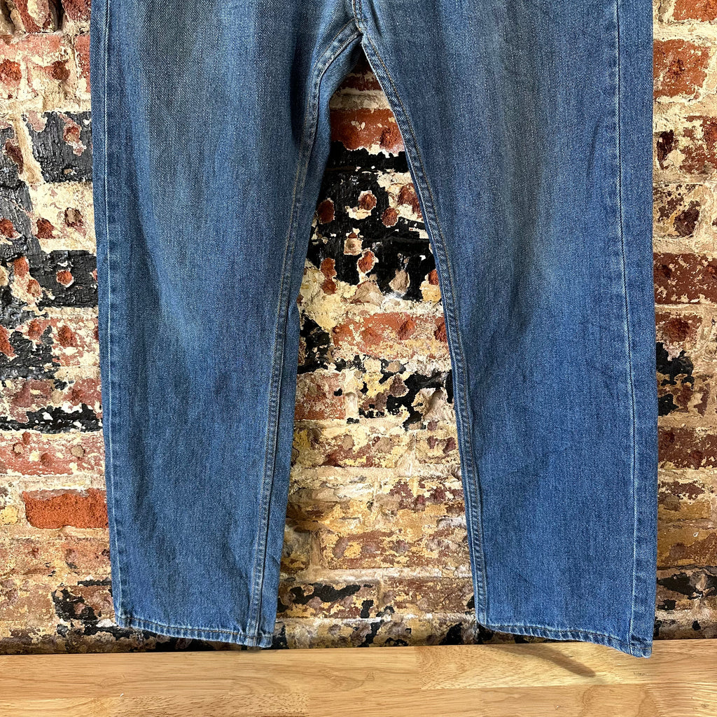 Levis 505 Jeans Mens 34x30 Regular Zip fly Blue denim Levi's