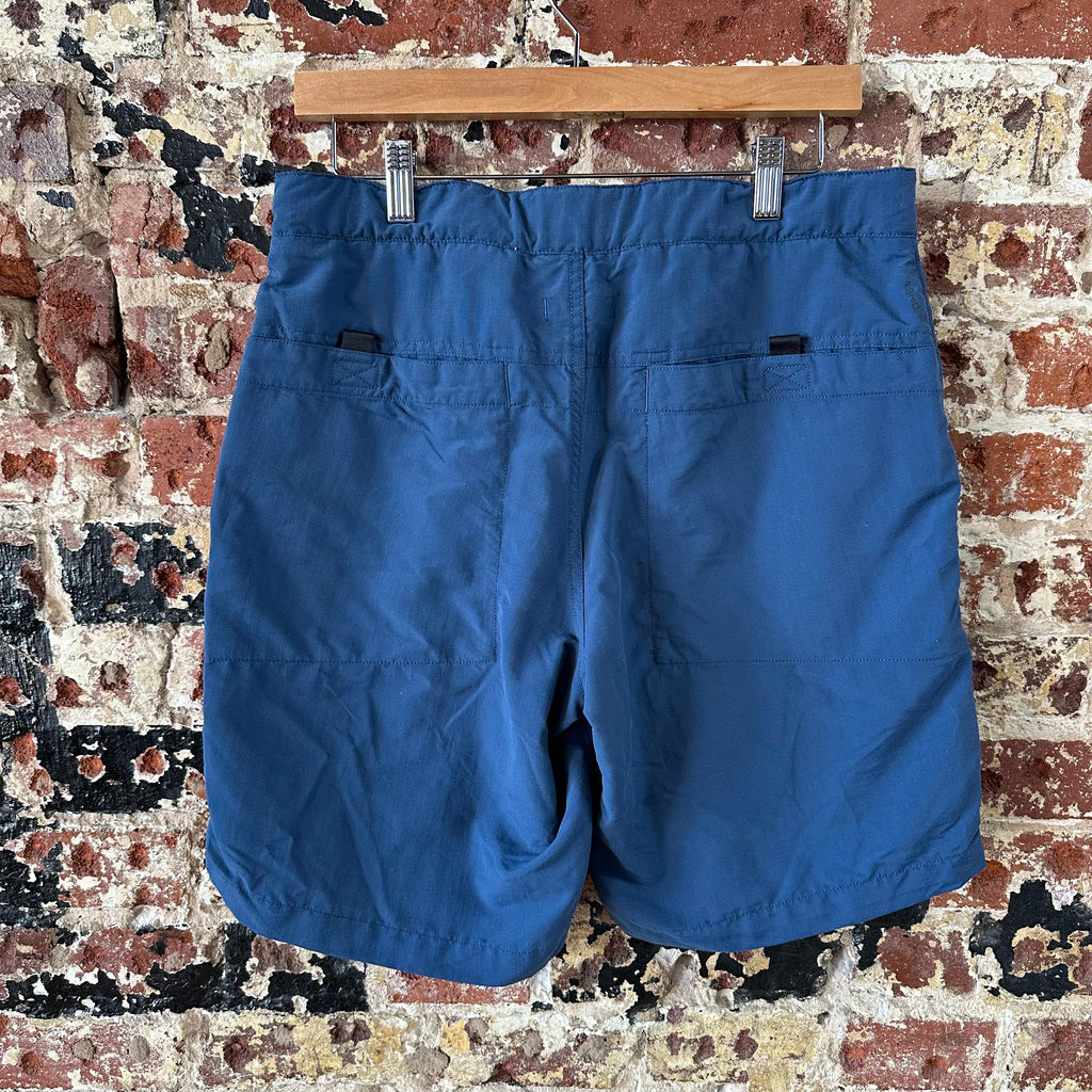 The North Face Shorts Men's 32 Blue belted Outdoor casual hiking
