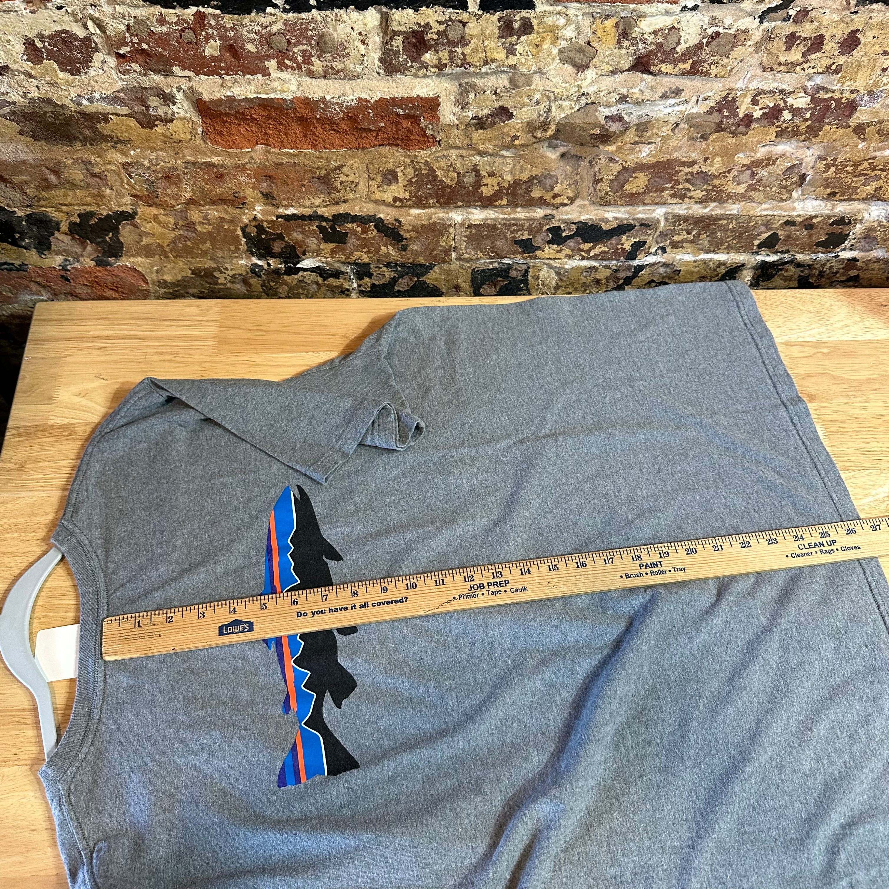 Patagonia Men's XL S/S Gray Shirt
