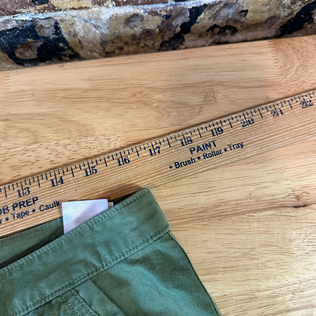 Patagonia Womens 8 Green Capris