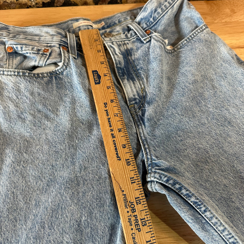 Levi's Womens 30 Low Pro Straight Jeans