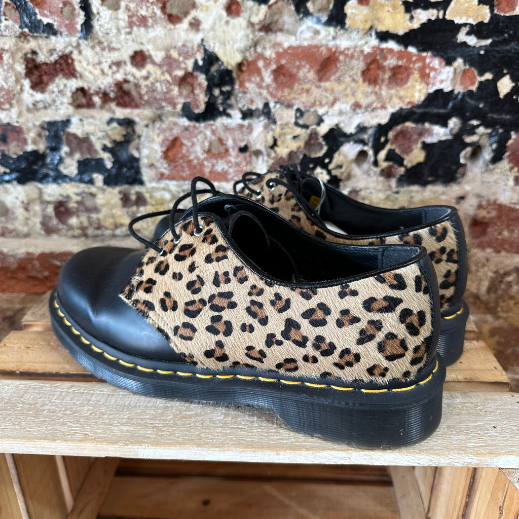 Dr Martens Women's 10 Boots