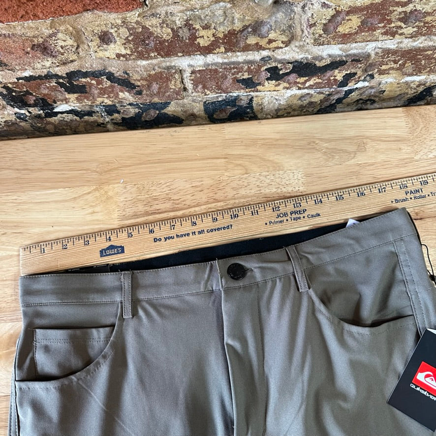 Quicksilver Mens 34x30 Tech Pants NEW