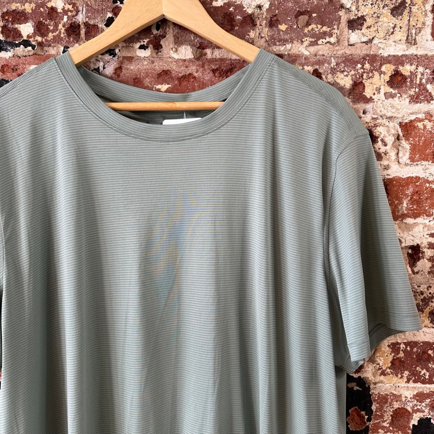 Chubbies Men's Short Sleeve Ultimate Tee Size XXL Performance Green Lightweight