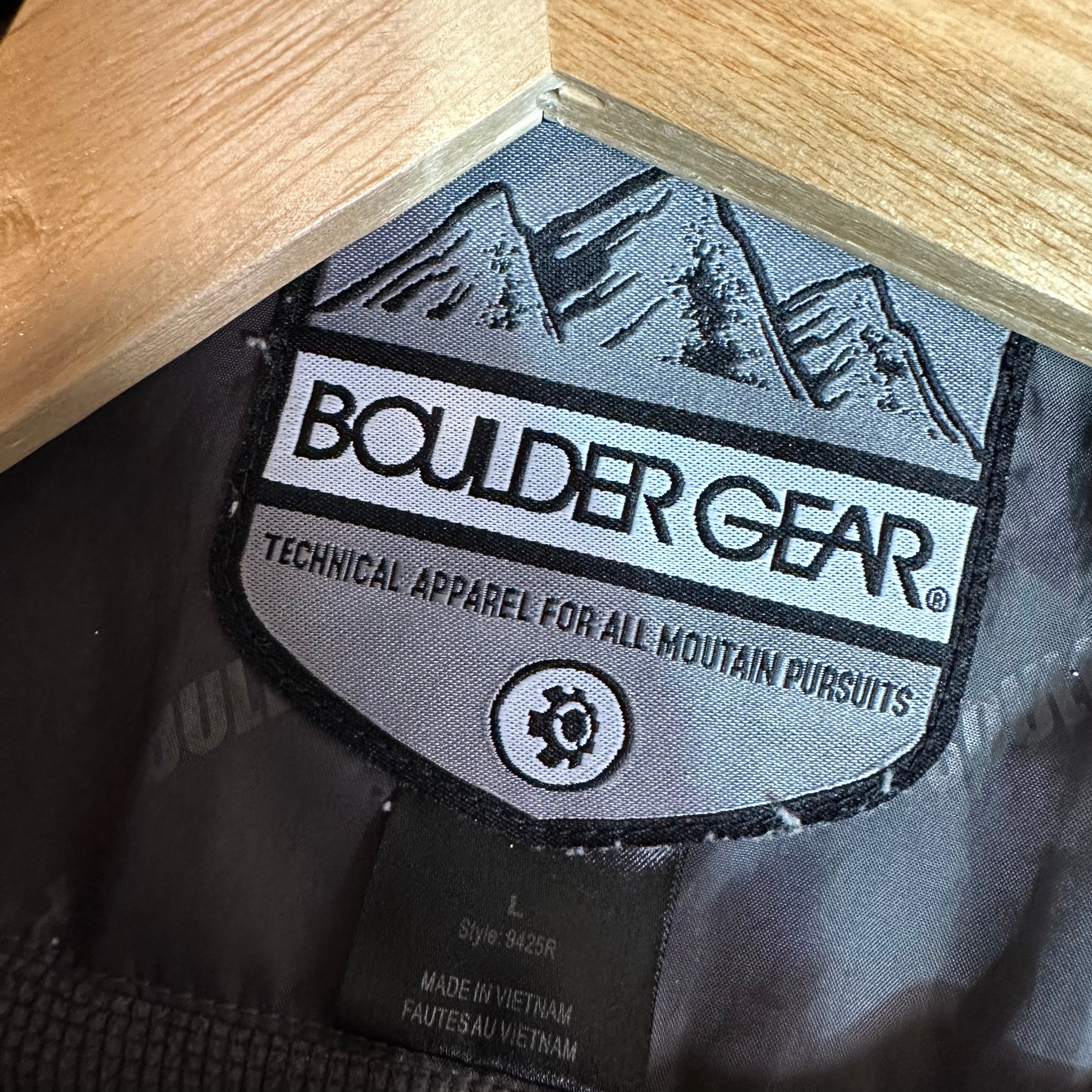 Boulder Gear Boys Large White Ski Jacket