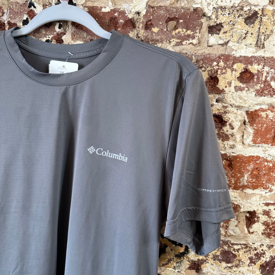 Columbia Men's Small S/S Shirt