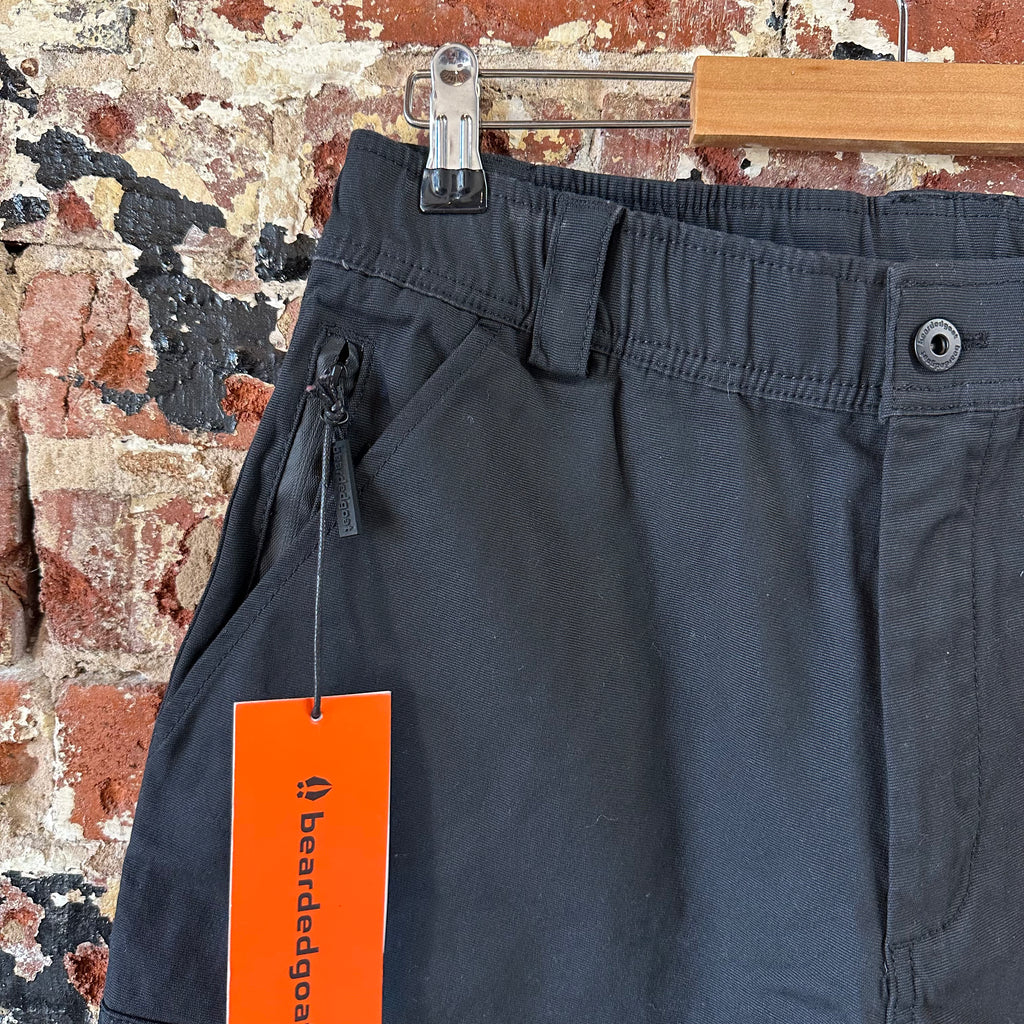 Bearded Goat Mens Medium Shorts NEW