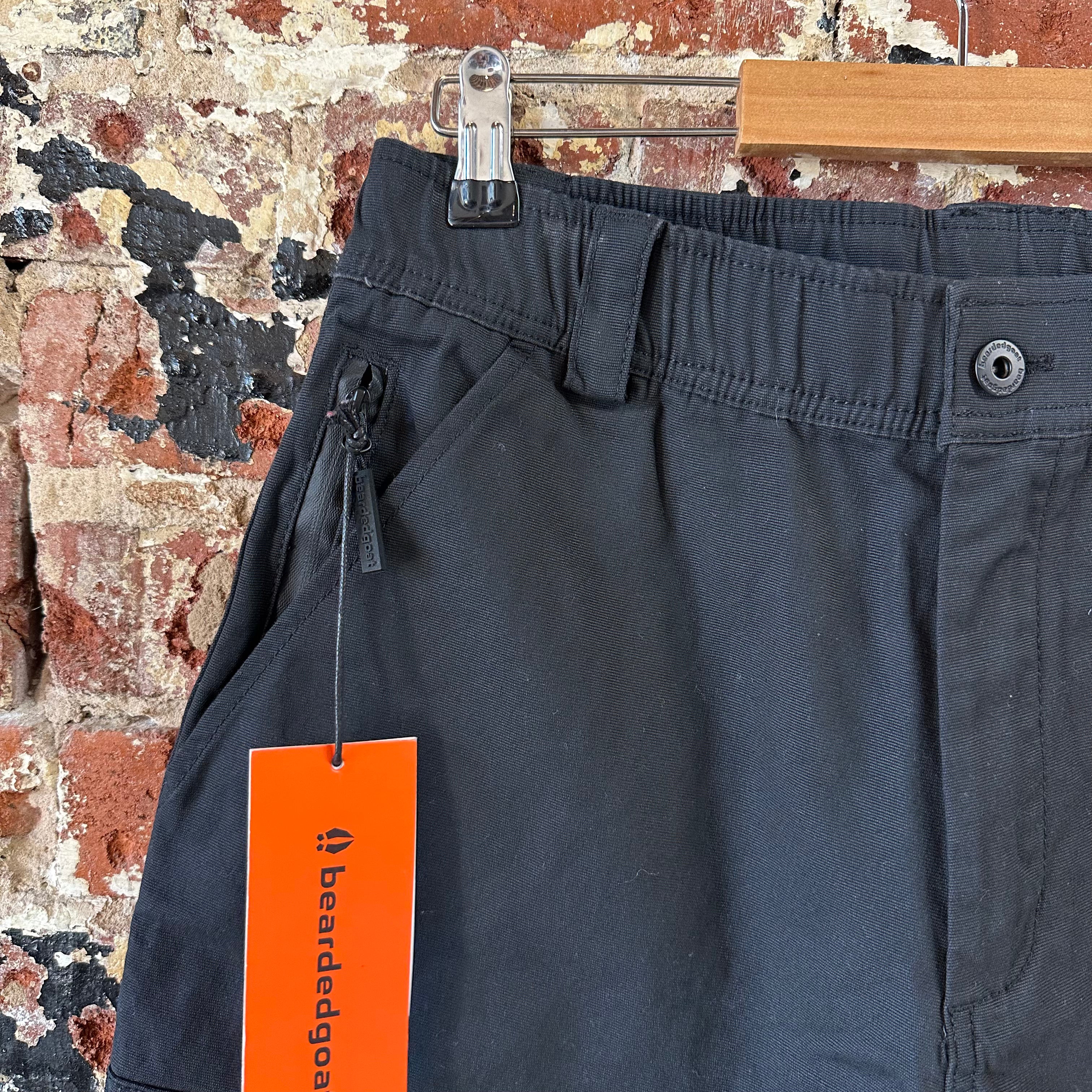 Bearded Goat Mens Medium Shorts NEW