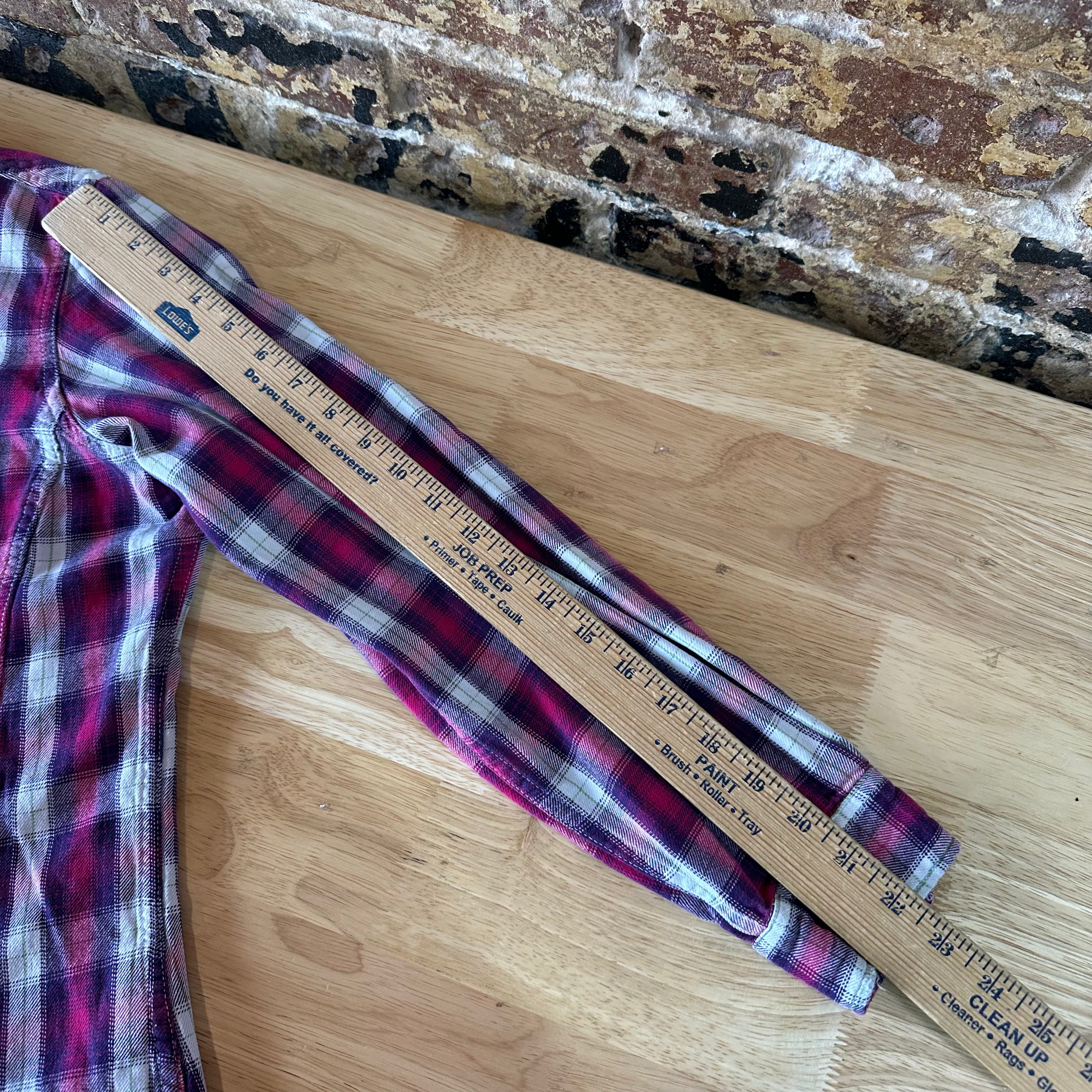 Carhartt Womens XL Button Up Flannel Shirt Pink Purple Plaid long sleeve