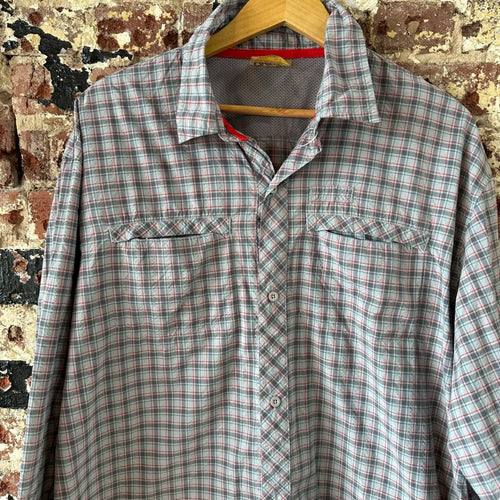 Cabela's Shirt Mens XL Long Sleeve Button Vented Gray Plaid Outdoor