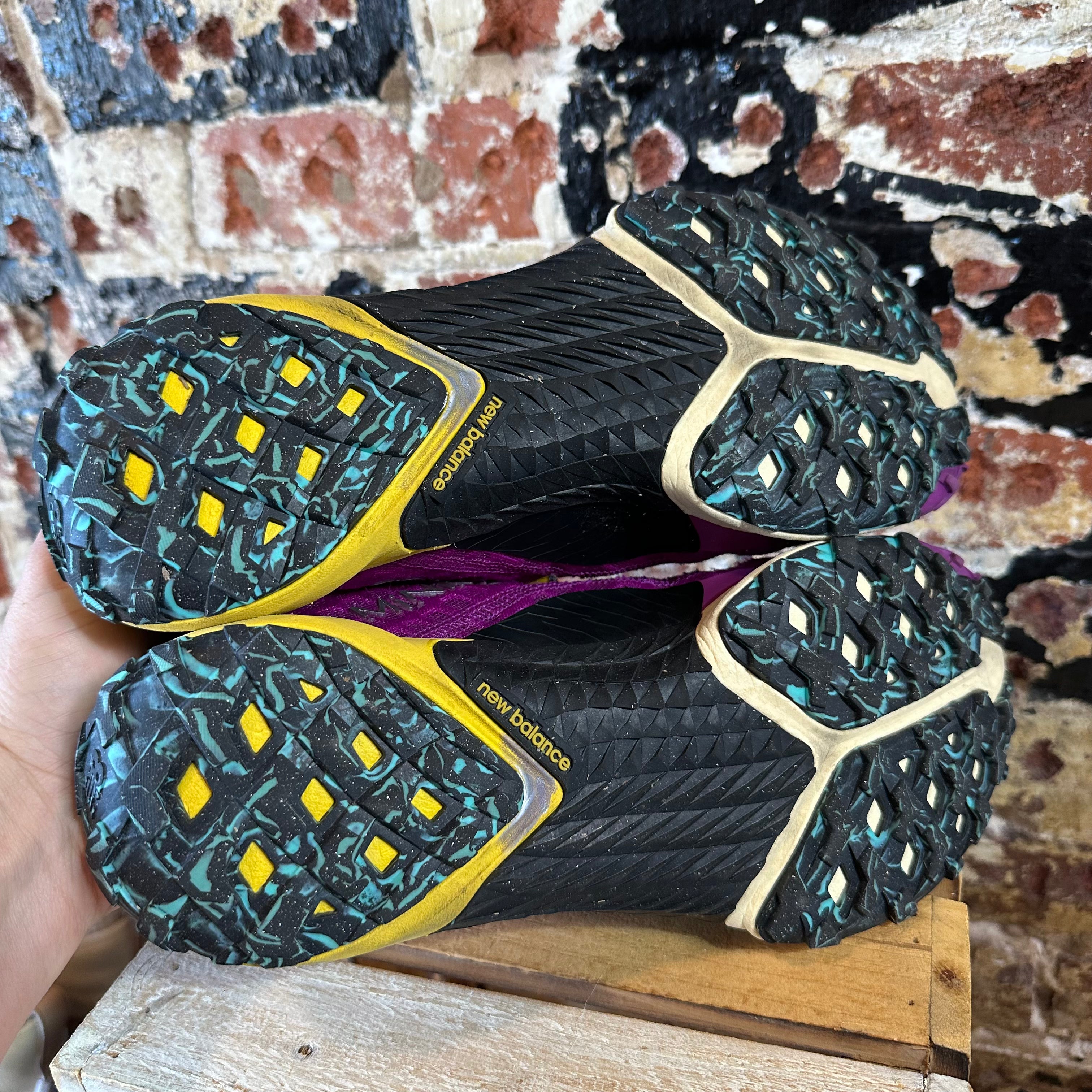 New Balance Womens 11 Shoes
