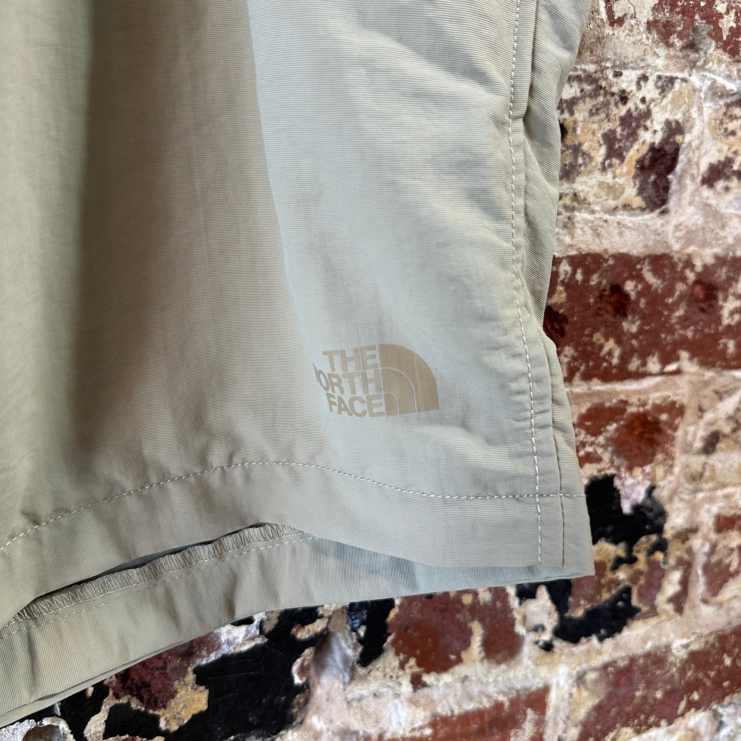 North Face Shorts Mens 38