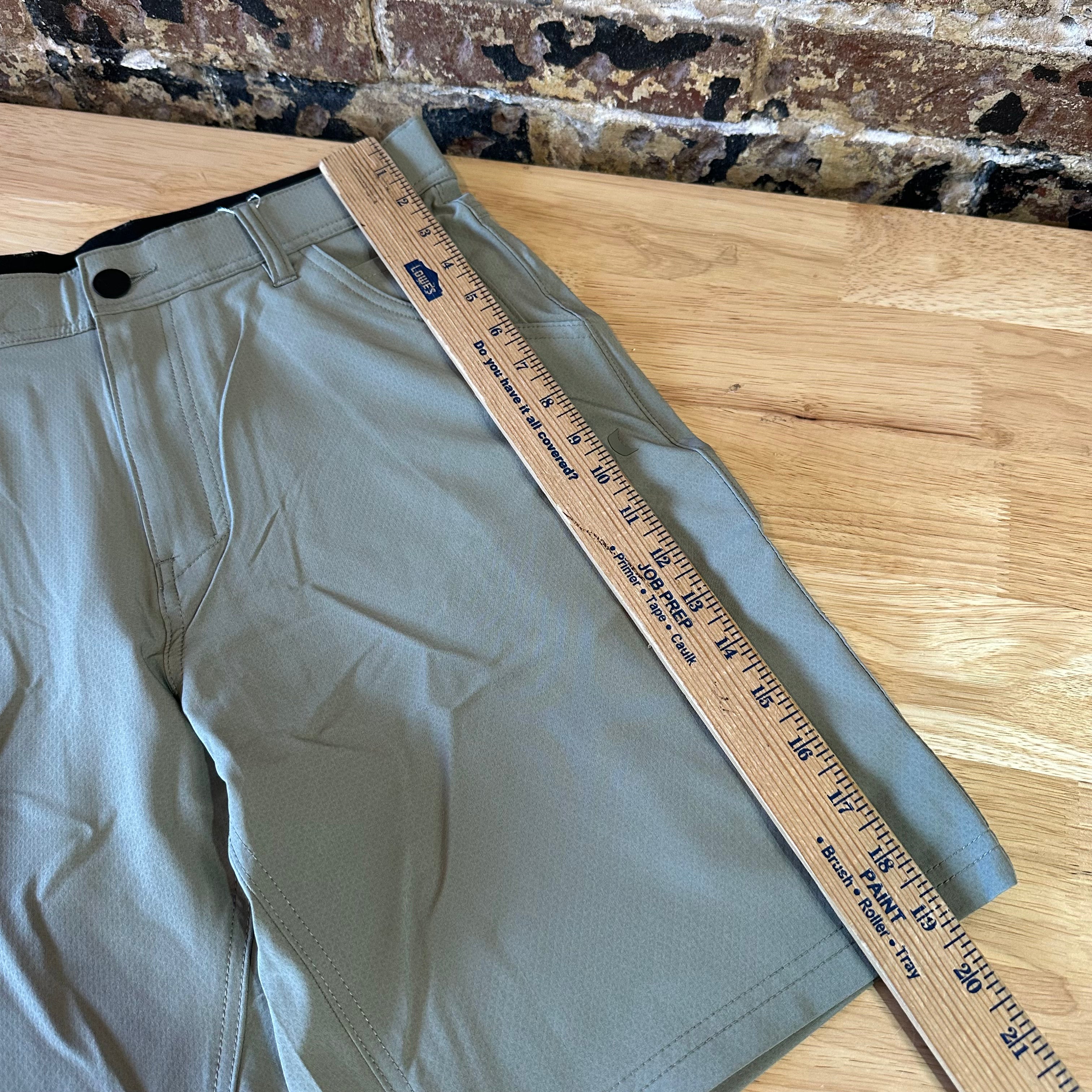 Hurley Shorts Mens 30 NEW