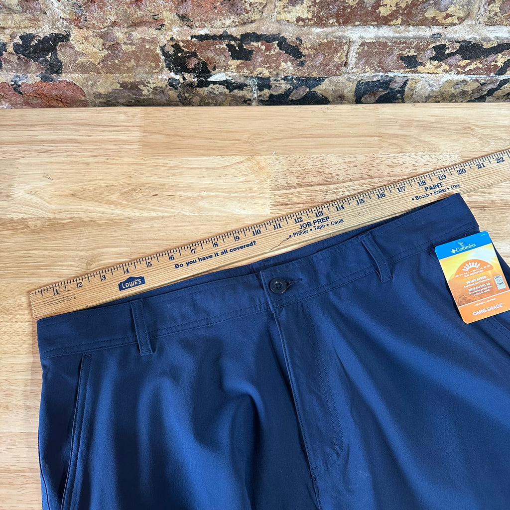 Columbia Mens 36 Blue Shorts NEW