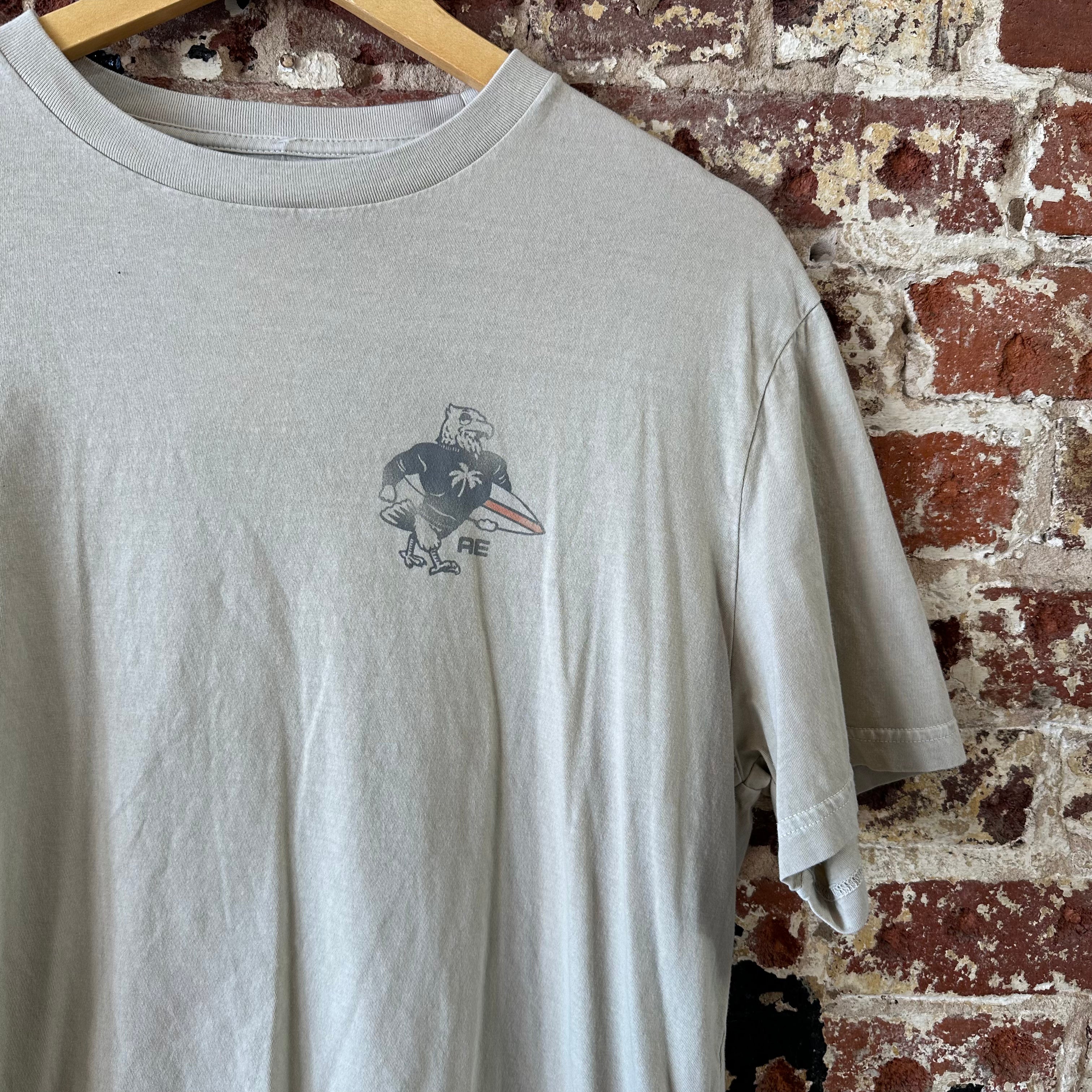 American Eagle Mens Large Live in T-Shirt Tan Super Soft S/S Hawaiian