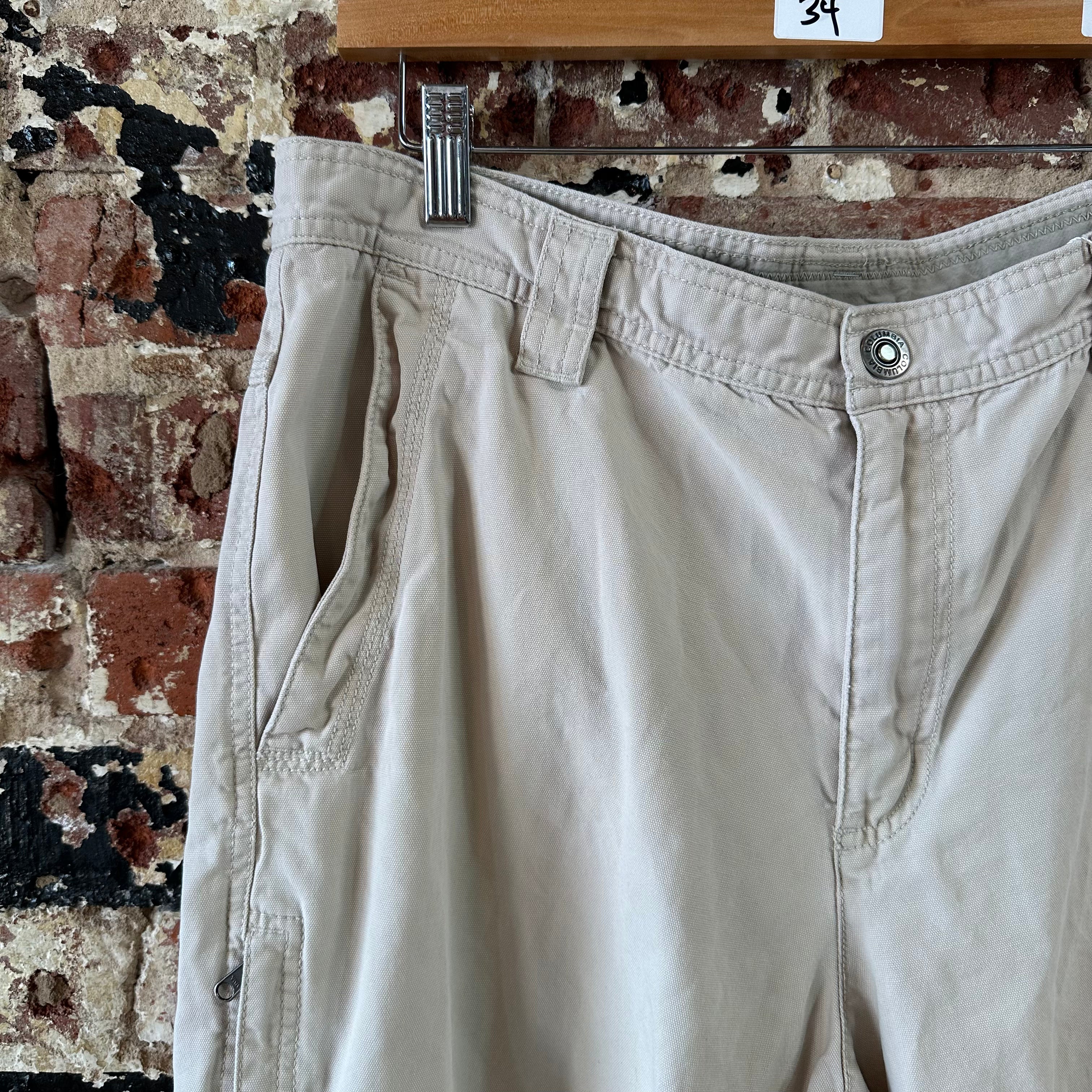 Columbia Shorts Men's Size XL Tan