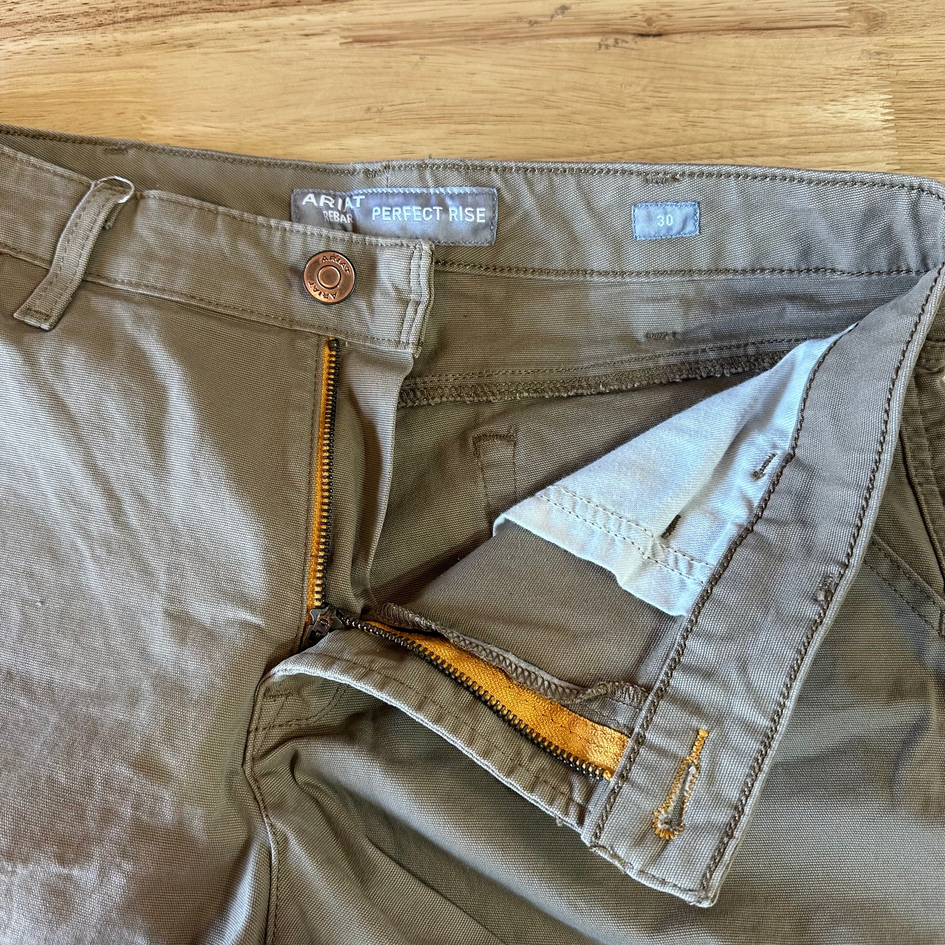 ARIAT REBAR Made Tough Work Shorts Carpenter Tan Perfect Rise Womens 30 (33x6)