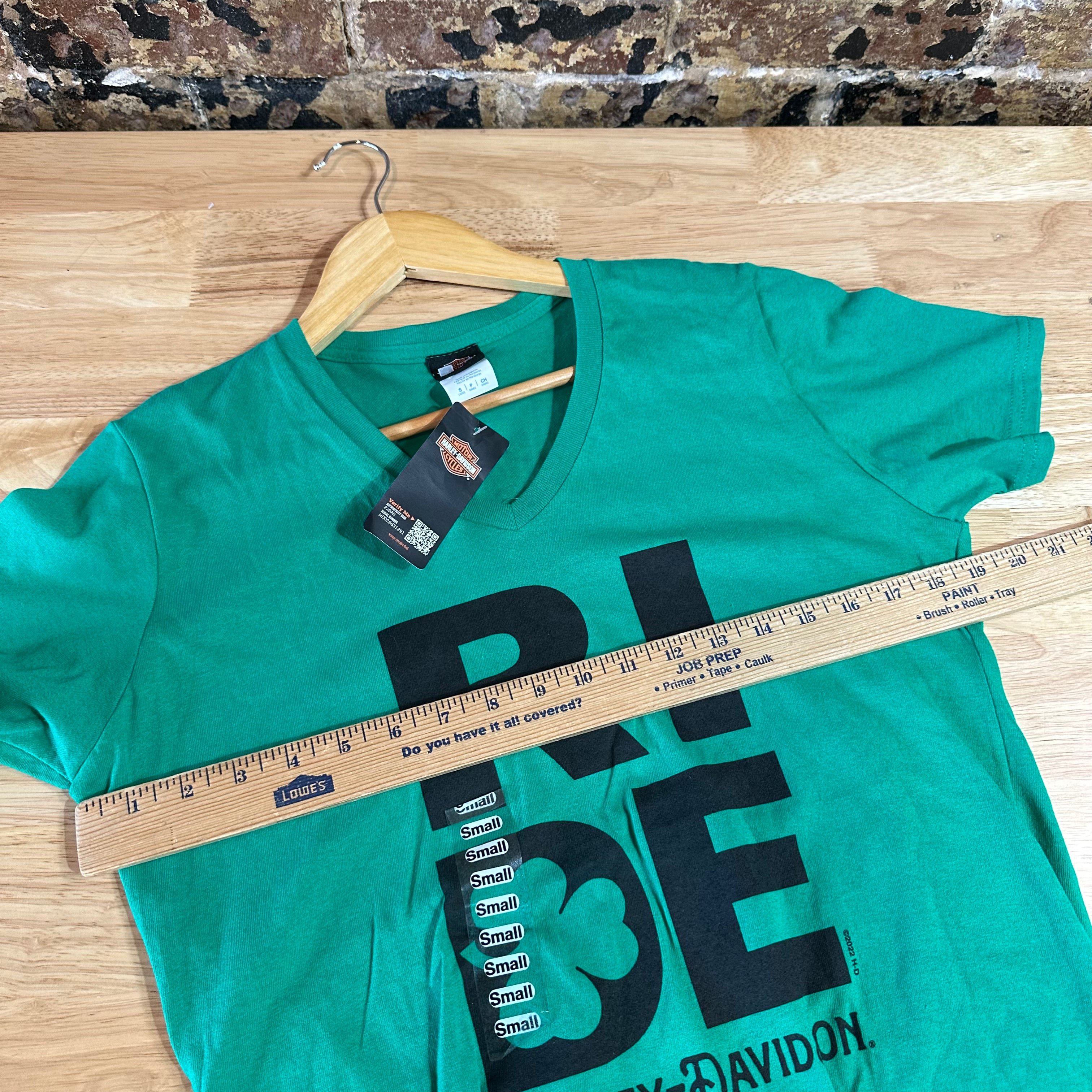 Harley Davidson Women's Small Short Sleeve Green T-Shirt V-Neck NEW