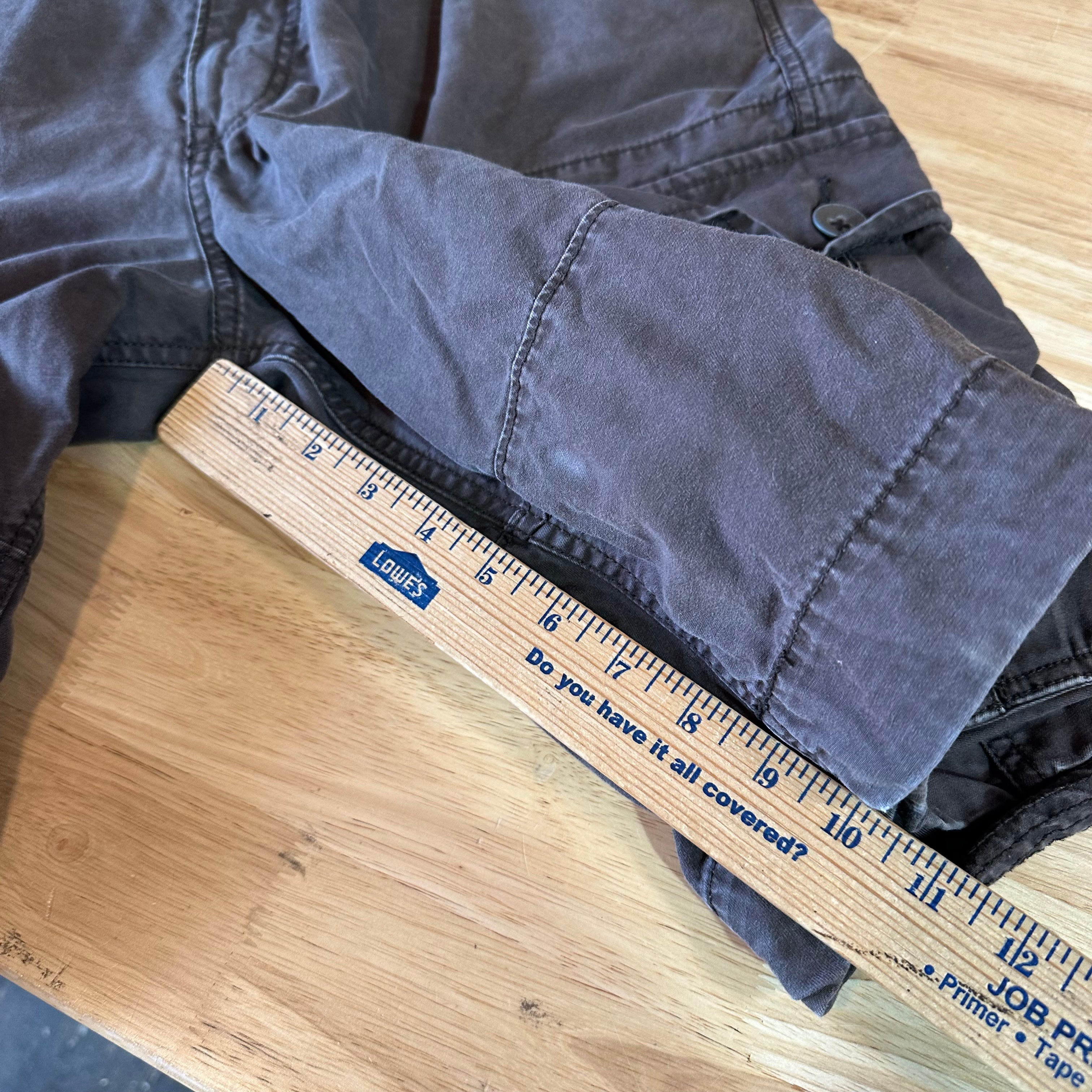 Levi's Cargo Dark Brown Shorts Mens 32