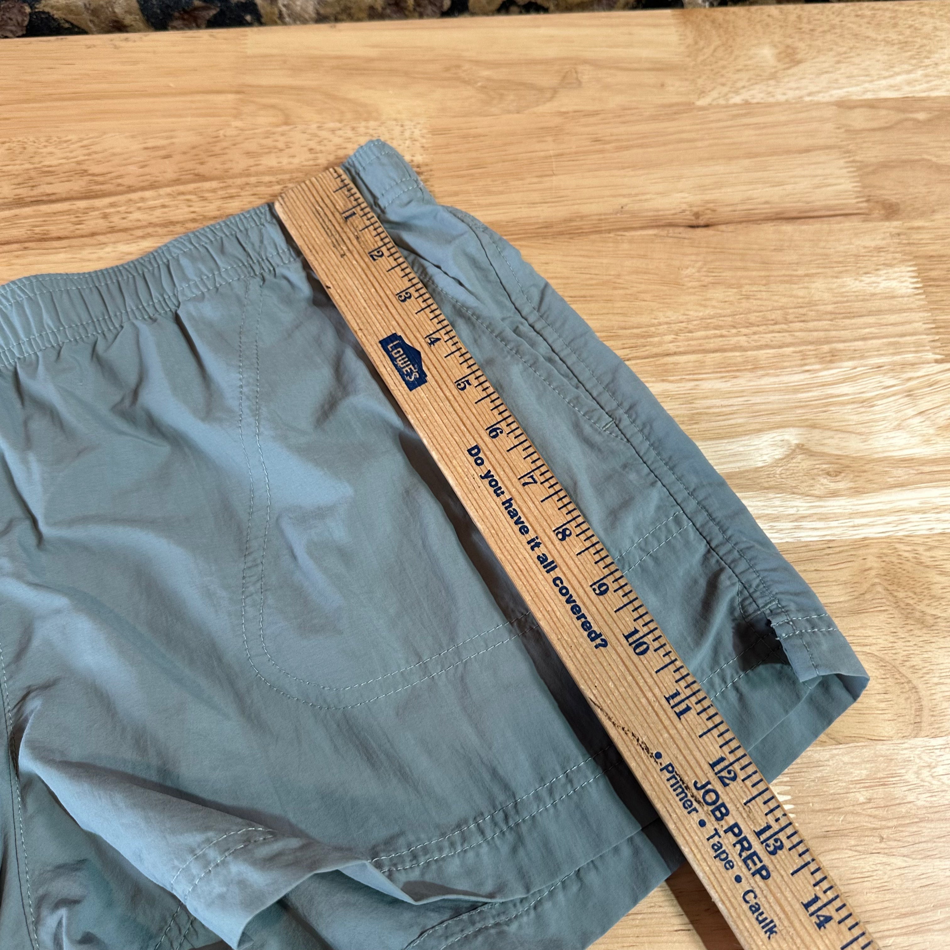 Columbia Women's Large Shorts