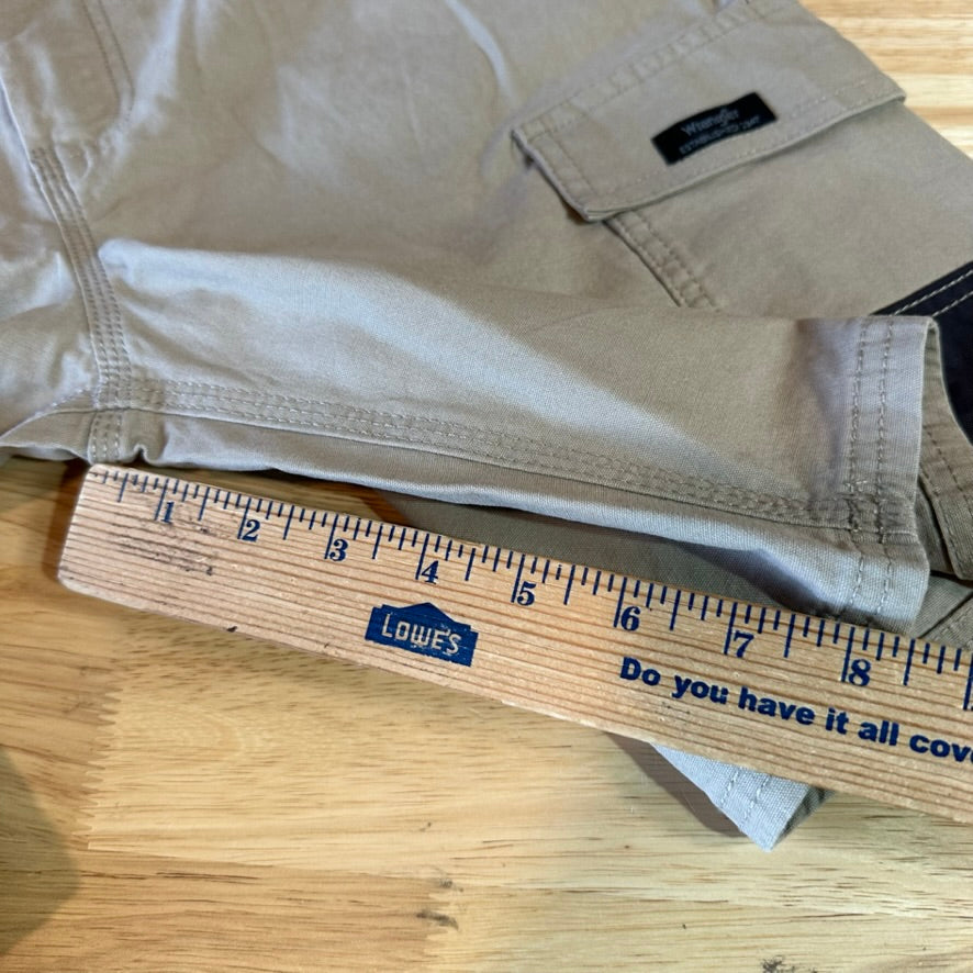 Wrangler Mens 34 Carpenter Shorts NEW