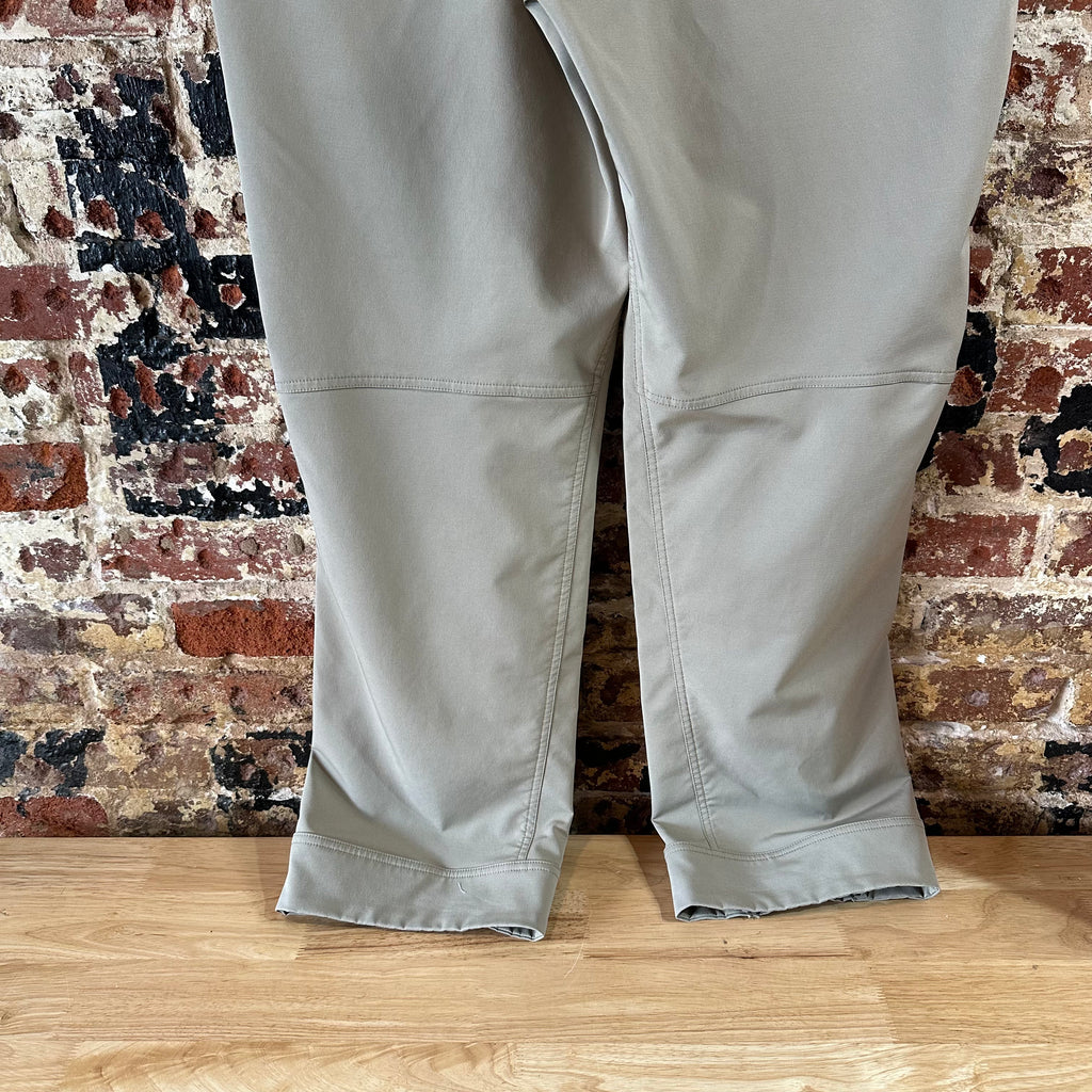 L.L. Bean Tan Pants Mens 36x32