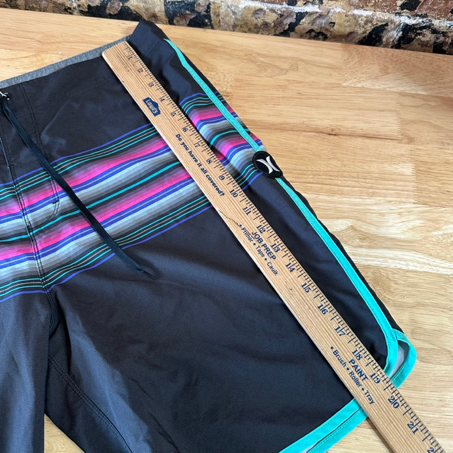 Hurley Board Shorts Mens 34